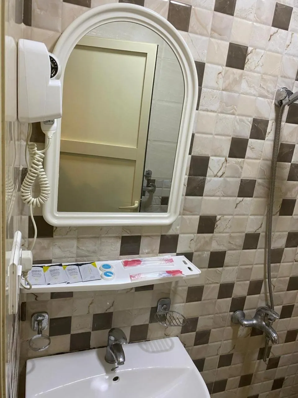 Hona Al Holm Furnished Units