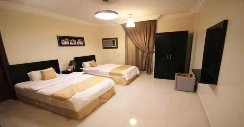 Photo of the whole room, Bed in Hona Al Holm Furnished Units