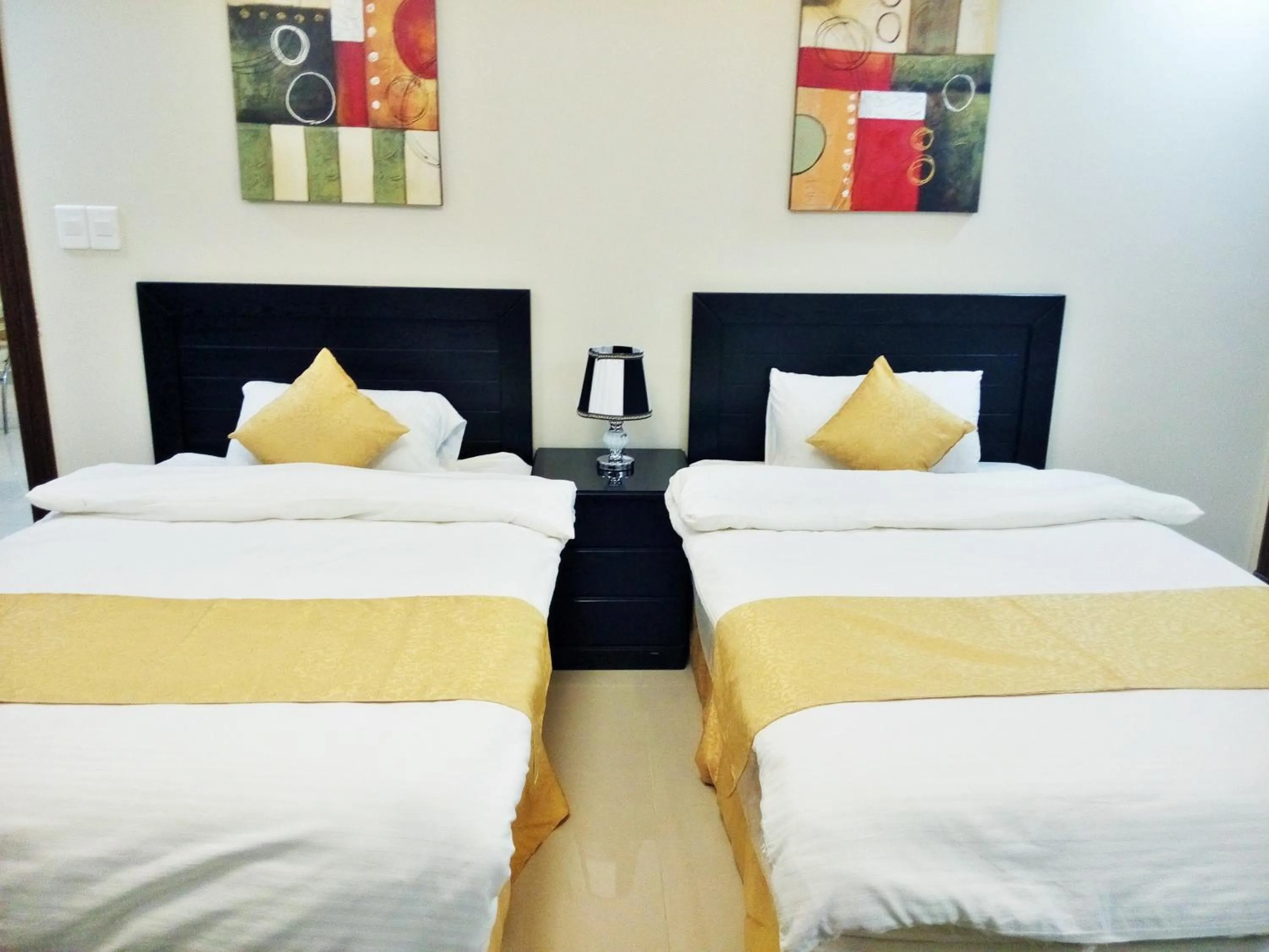 Bed in Hona Al Holm Furnished Units