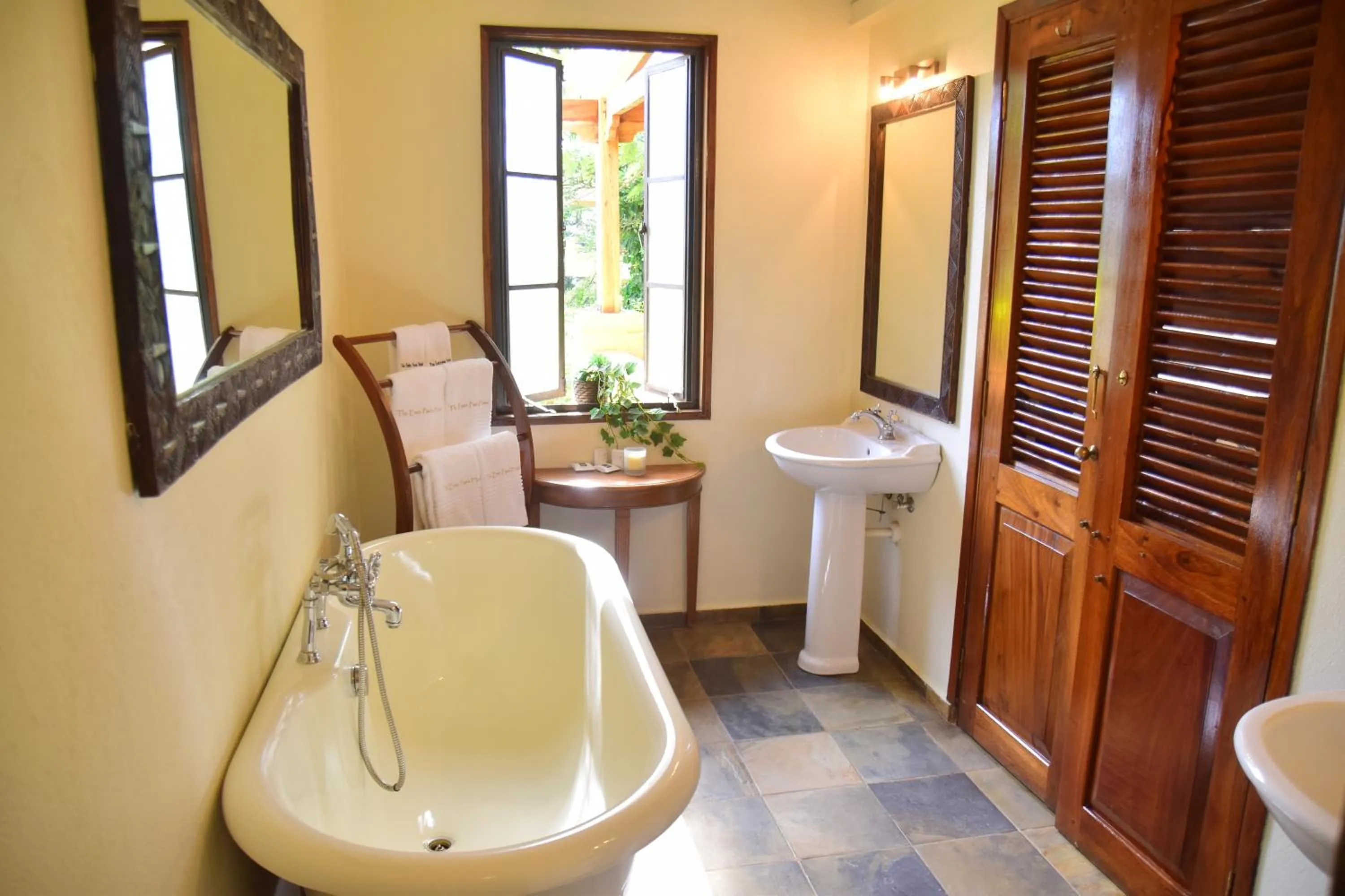 Bathroom in The Emin Pasha Hotel & Spa Kampala