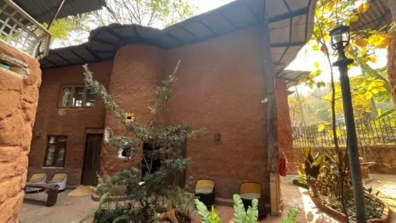 Cottage in Hern Lhin Natural Resort Cottage in Hern Lhin Natural Resort