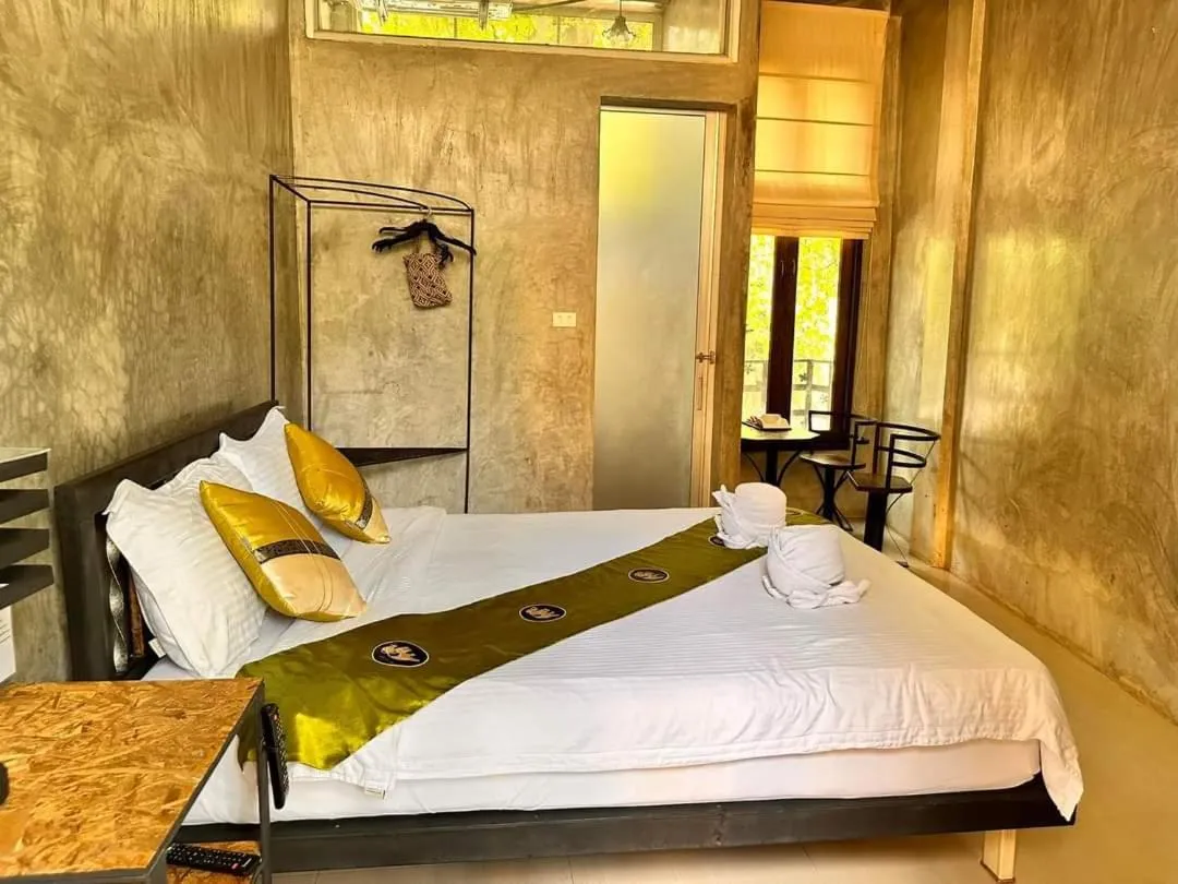 Bed in Hern Lhin Natural Resort