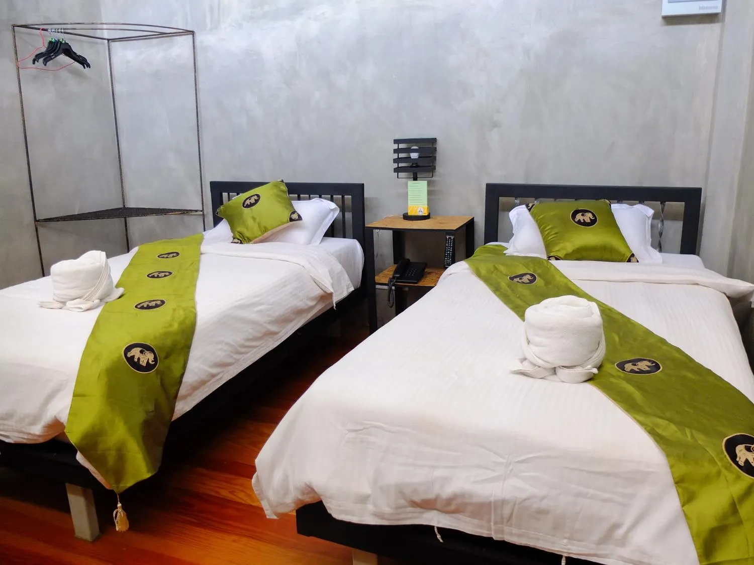 Bed in Hern Lhin Natural Resort