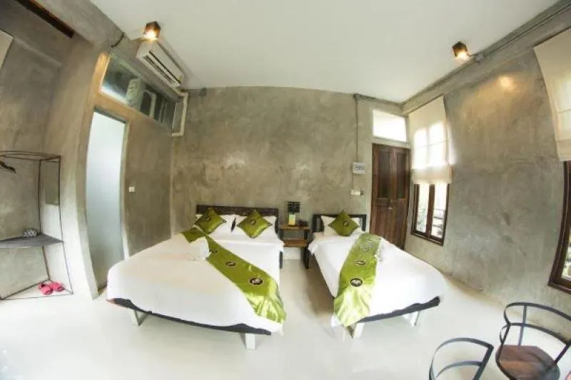 Bed in Hern Lhin Natural Resort