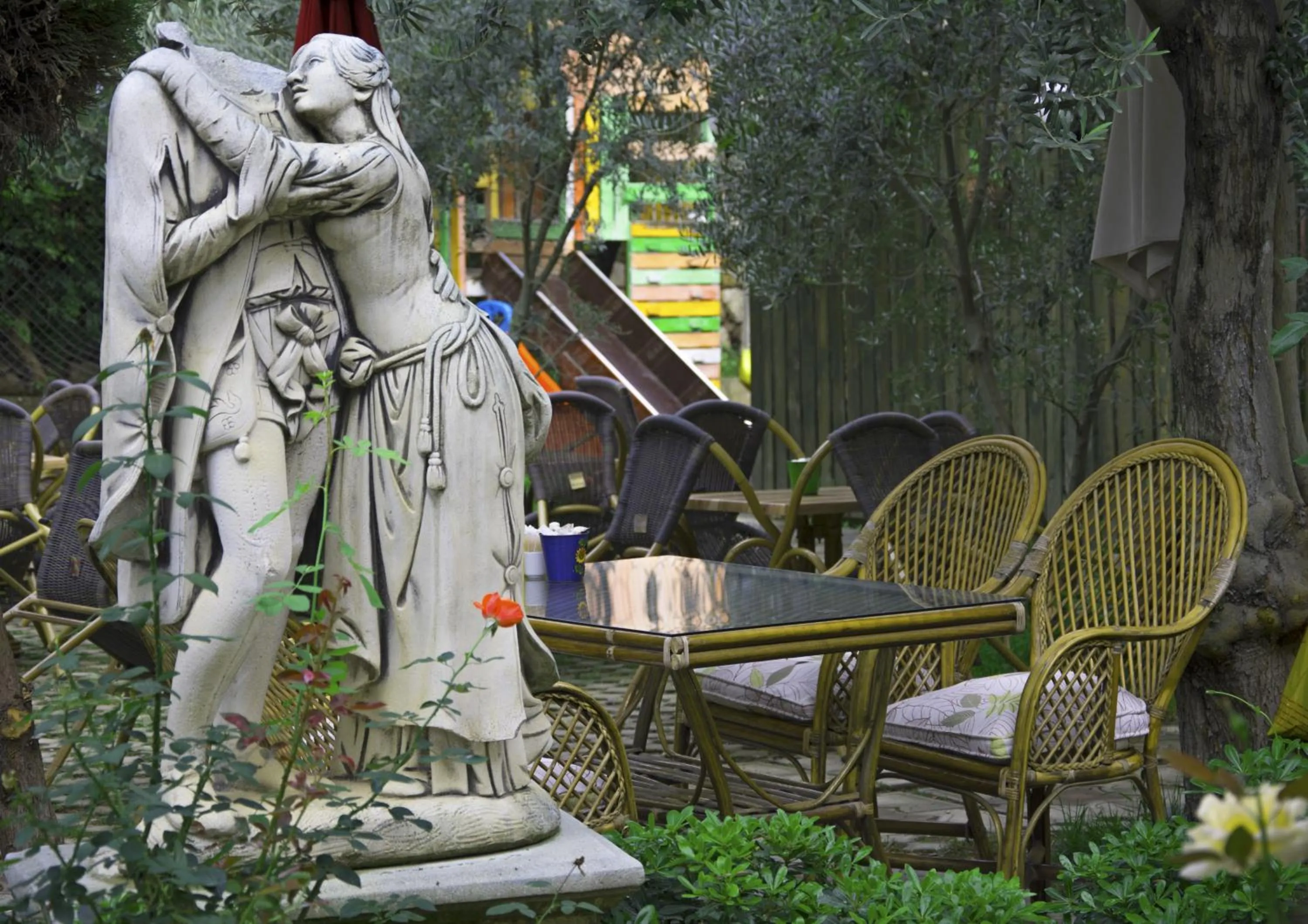 Garden in İznik Seyir Otel