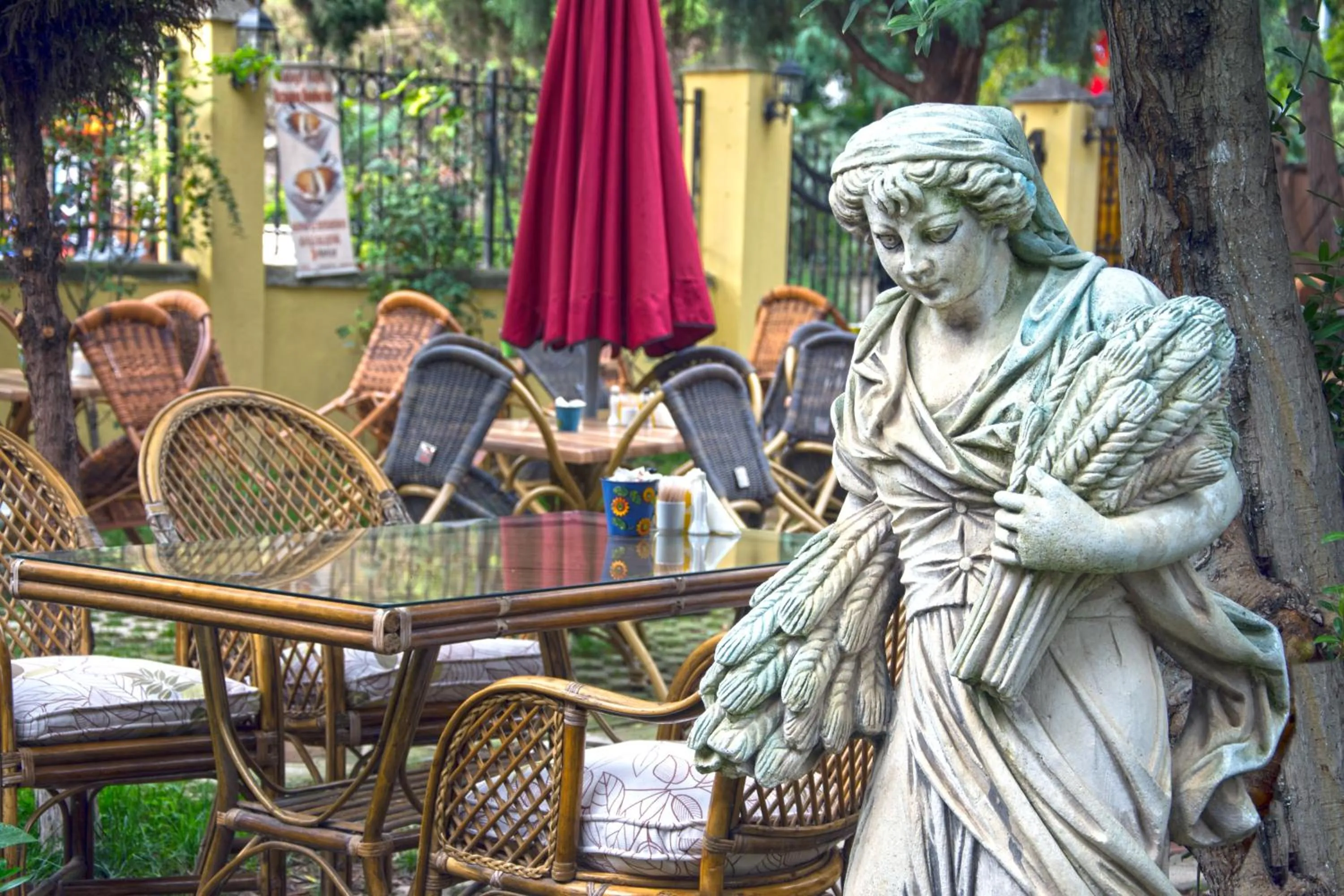 Garden in İznik Seyir Otel