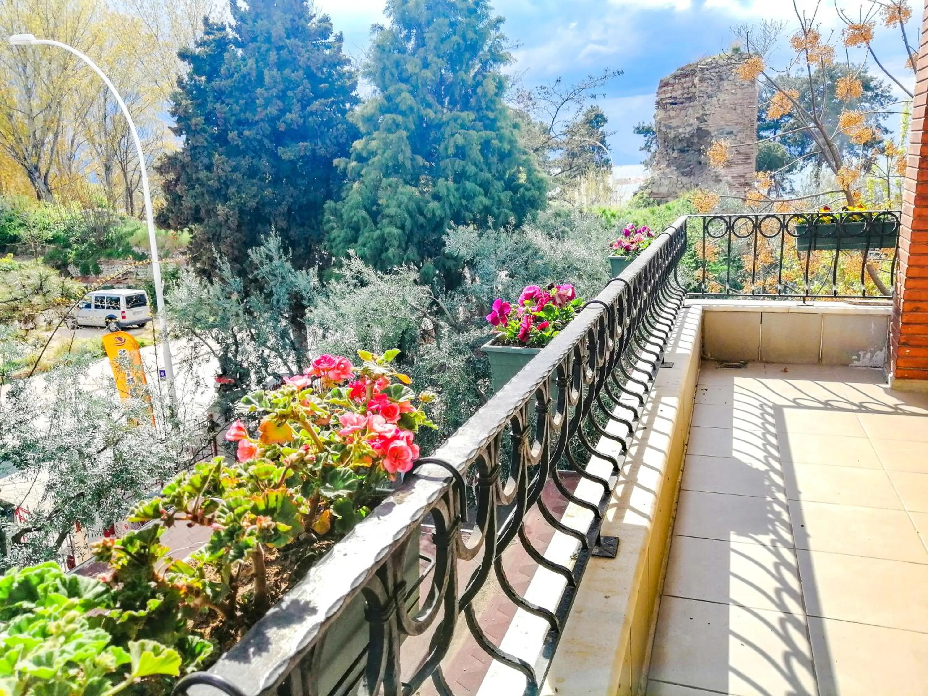 Garden view in İznik Seyir Otel