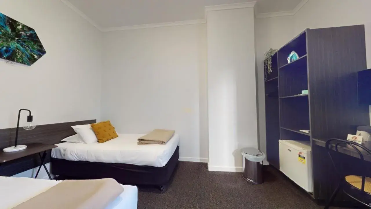 Budget Twin Room in Doctor Syntax Hotel Budget Twin Room in Doctor Syntax Hotel