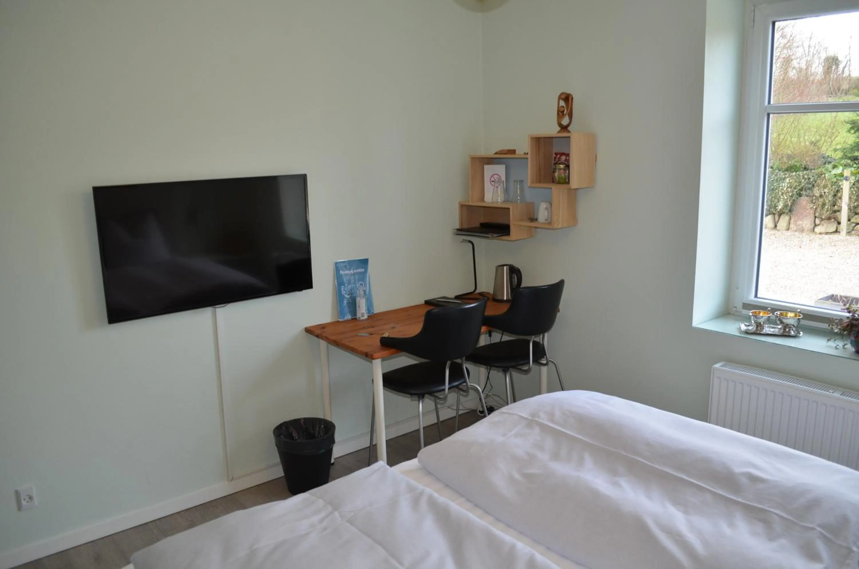 TV and multimedia, Bed in Naturperlen