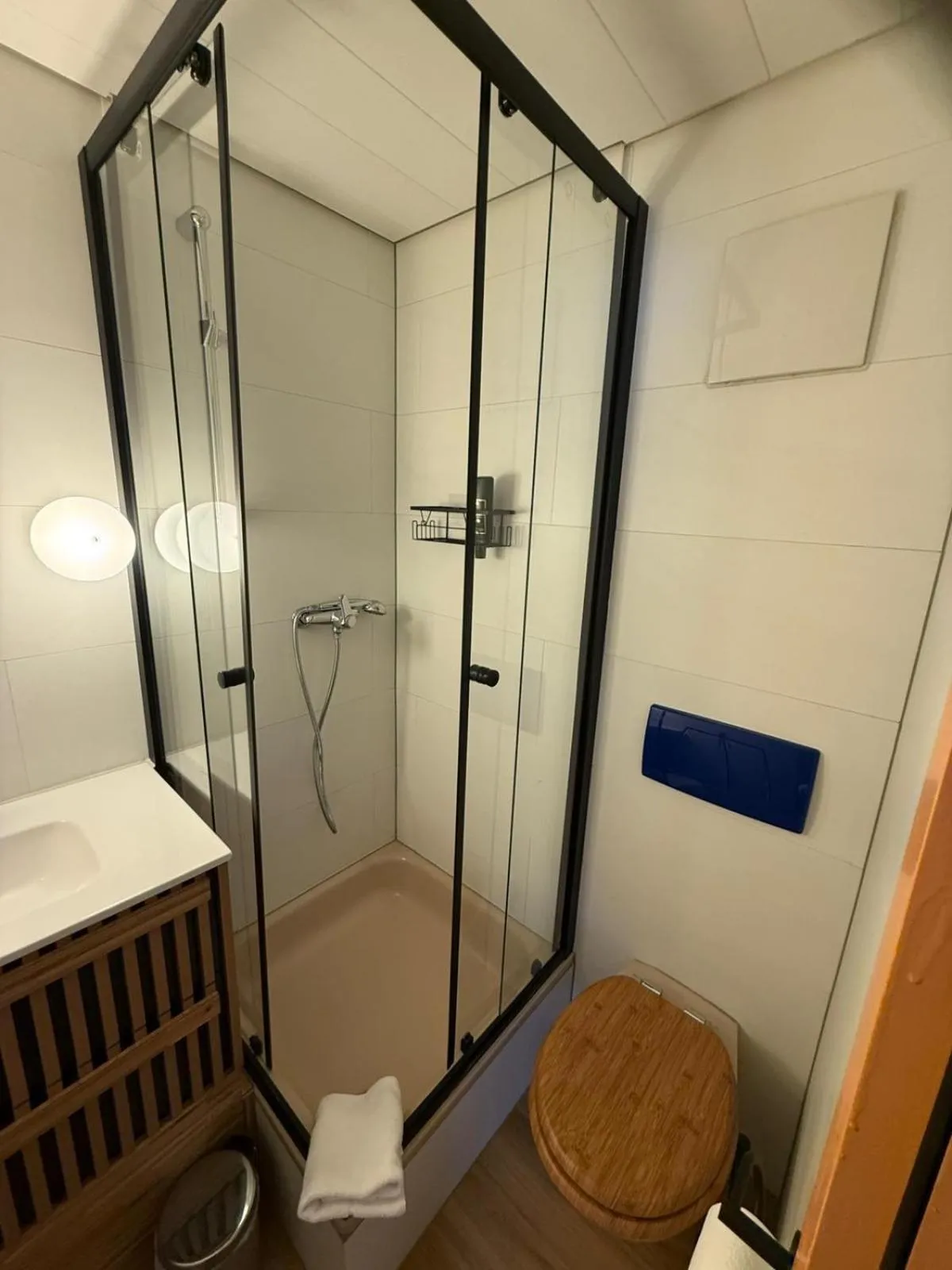 Hotel Schöne Aussicht renoviert