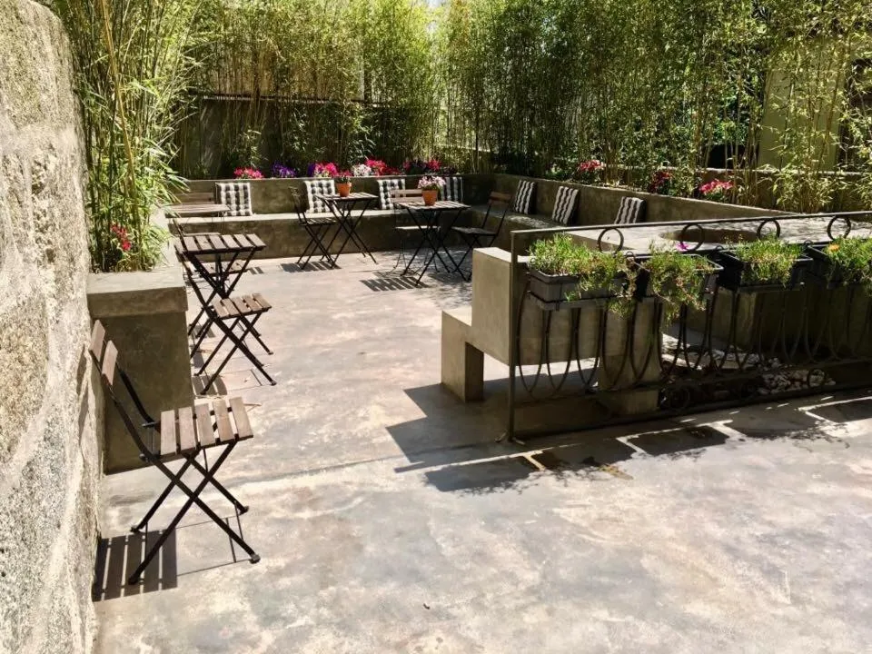 Patio in Porto Vintage Guesthouse