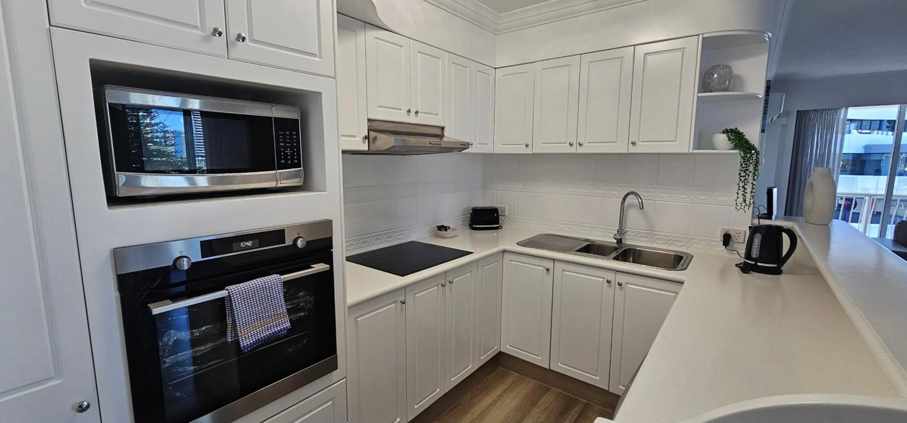 kitchen in Broadbeach Holiday Apartments