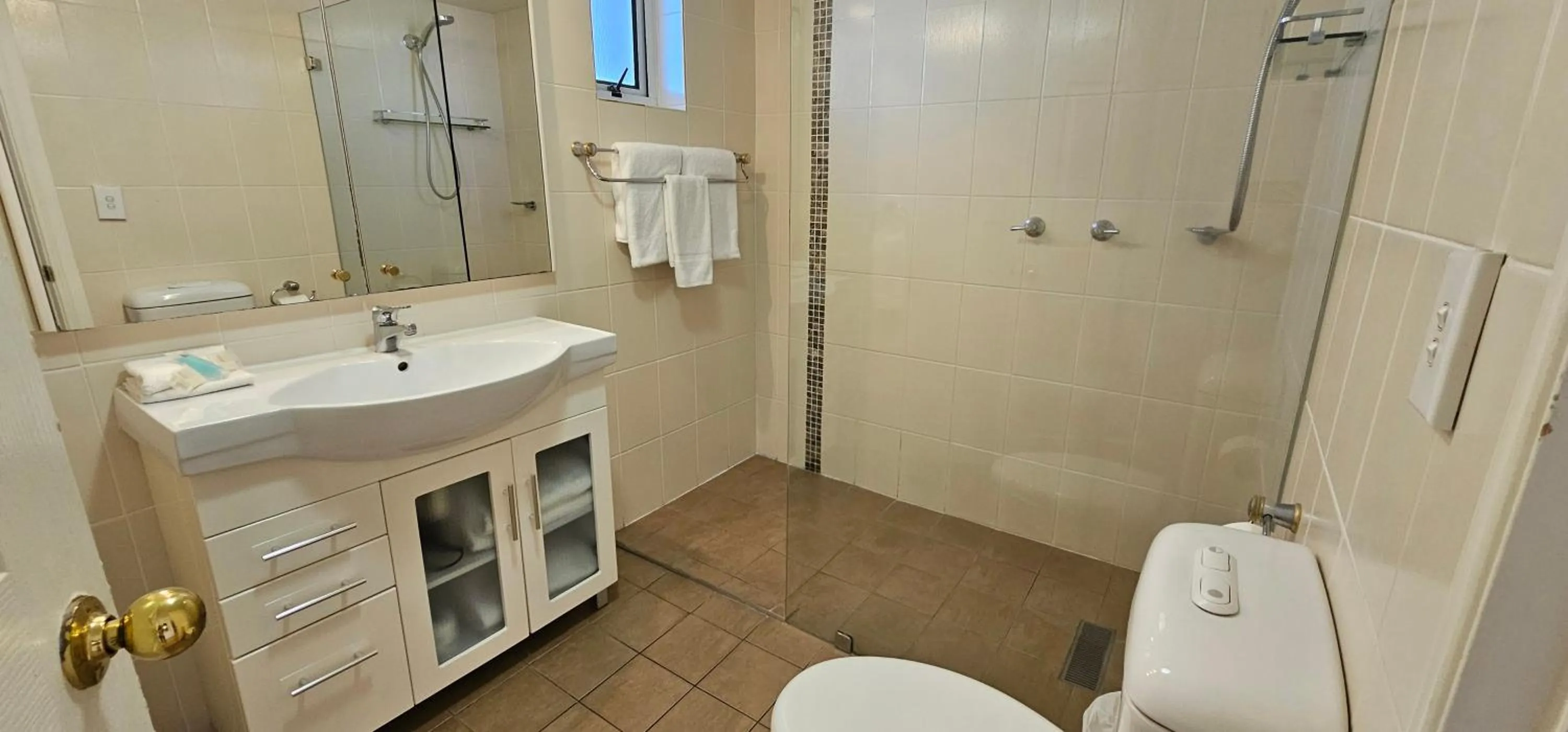 Bathroom in Broadbeach Holiday Apartments
