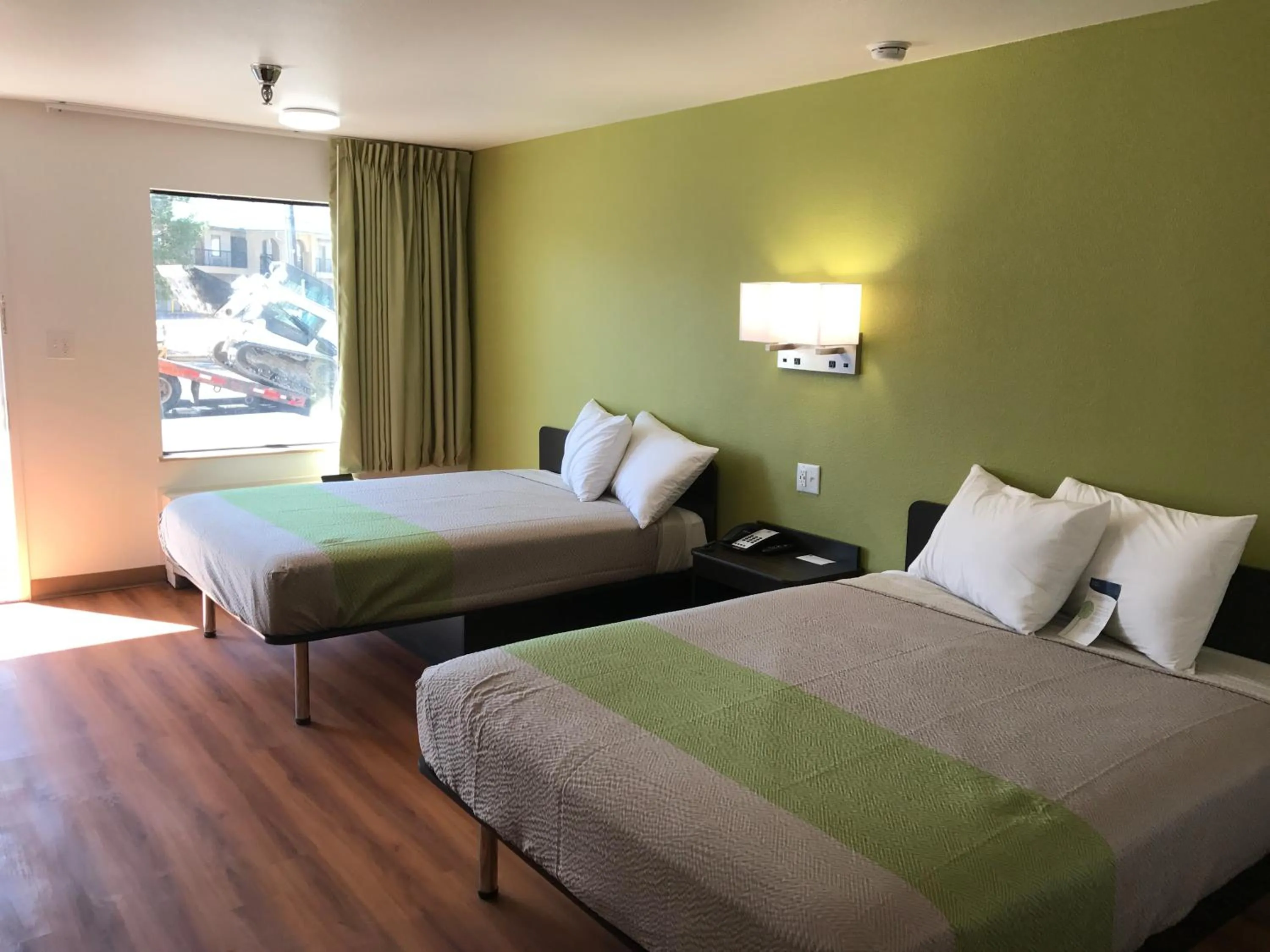 Bed in Motel 6 Abilene, TX - East