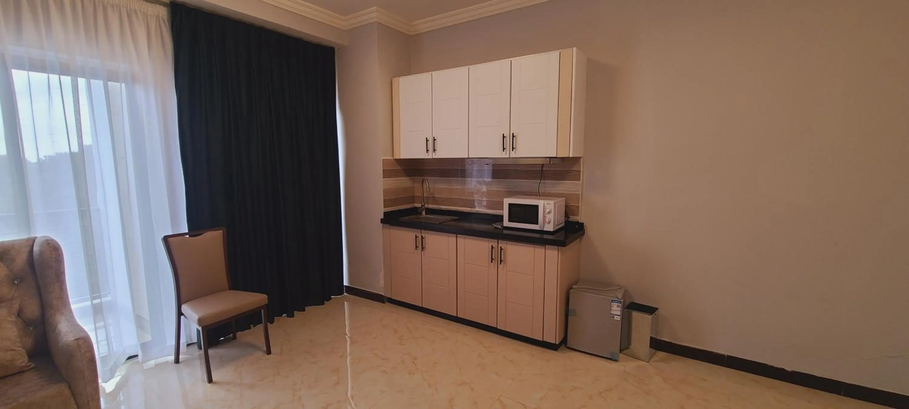 oven in Nahusenay hotel