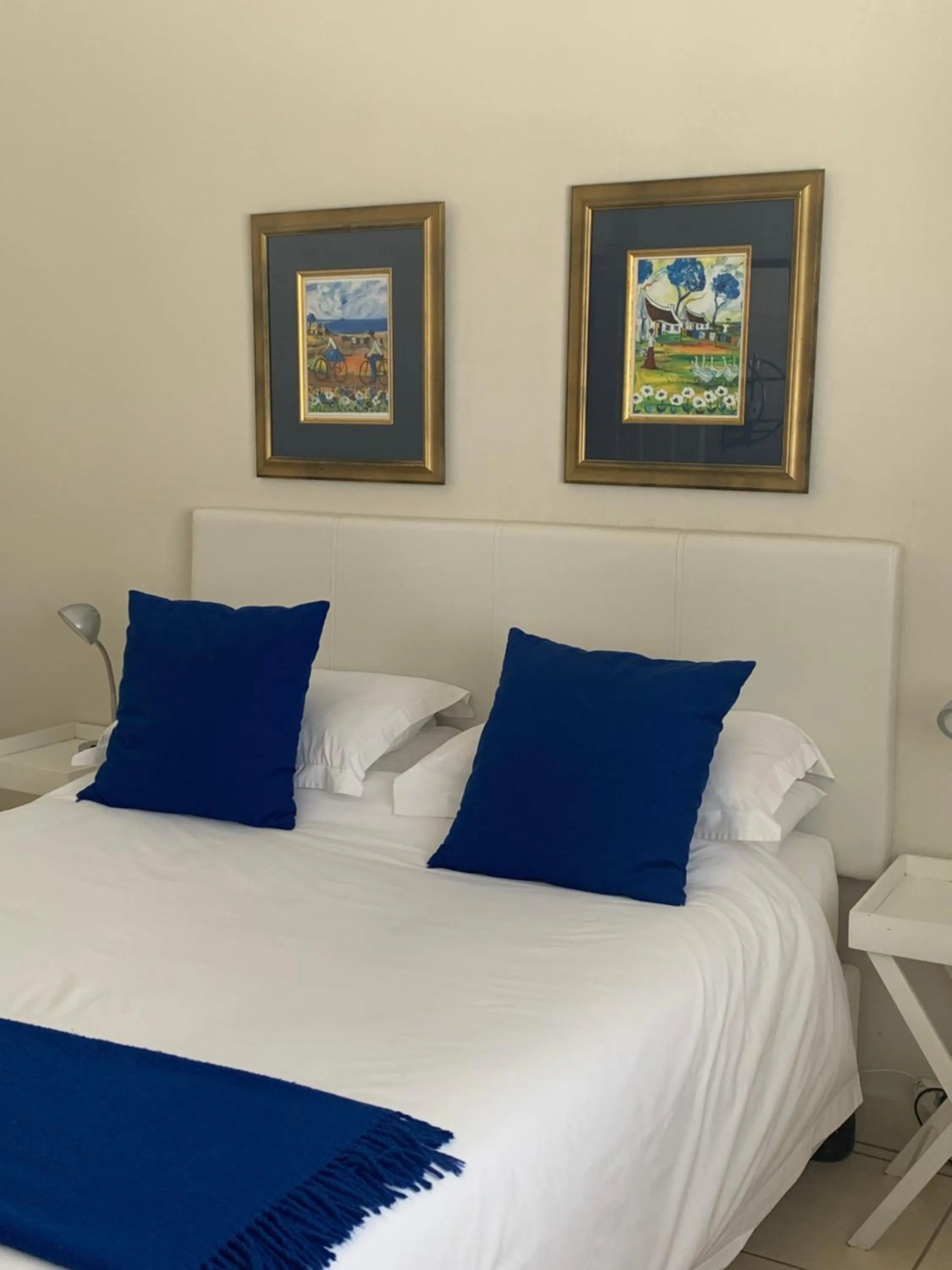 Bedroom, Bed in Millard Crescent Guest House