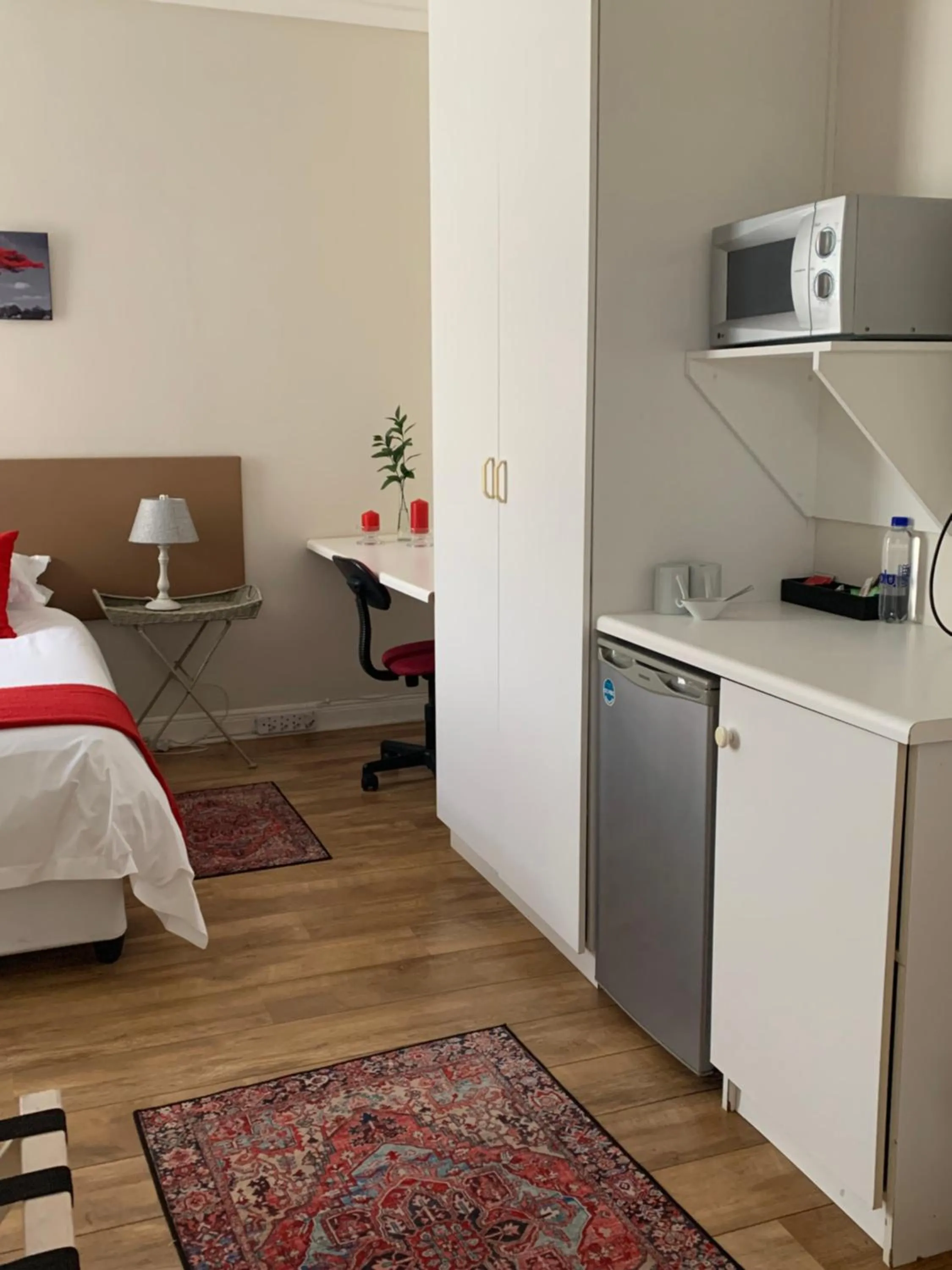 Bedroom, Bed in Millard Crescent Guest House