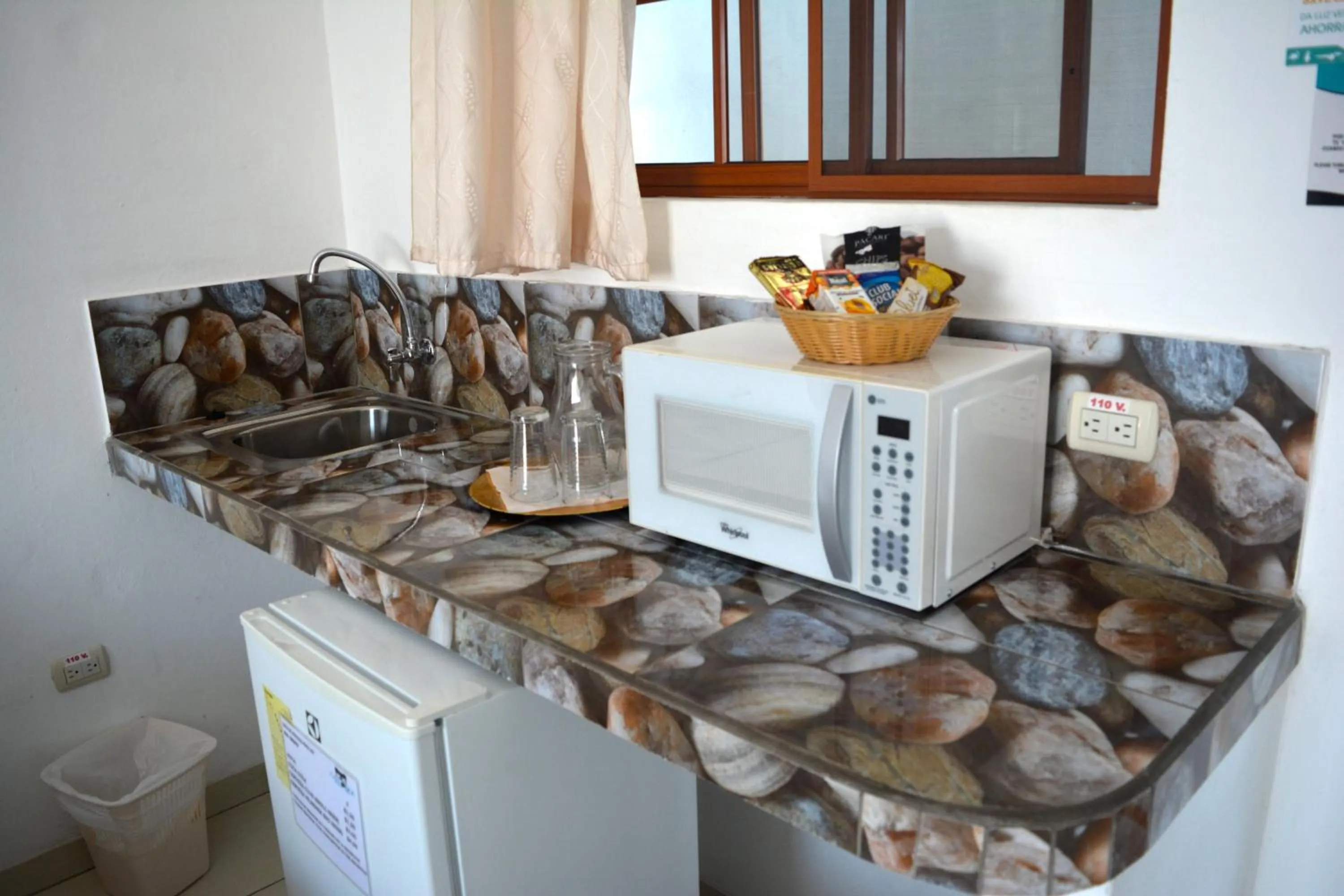 Kitchen or kitchenette in Hotel Coloma Galapagos