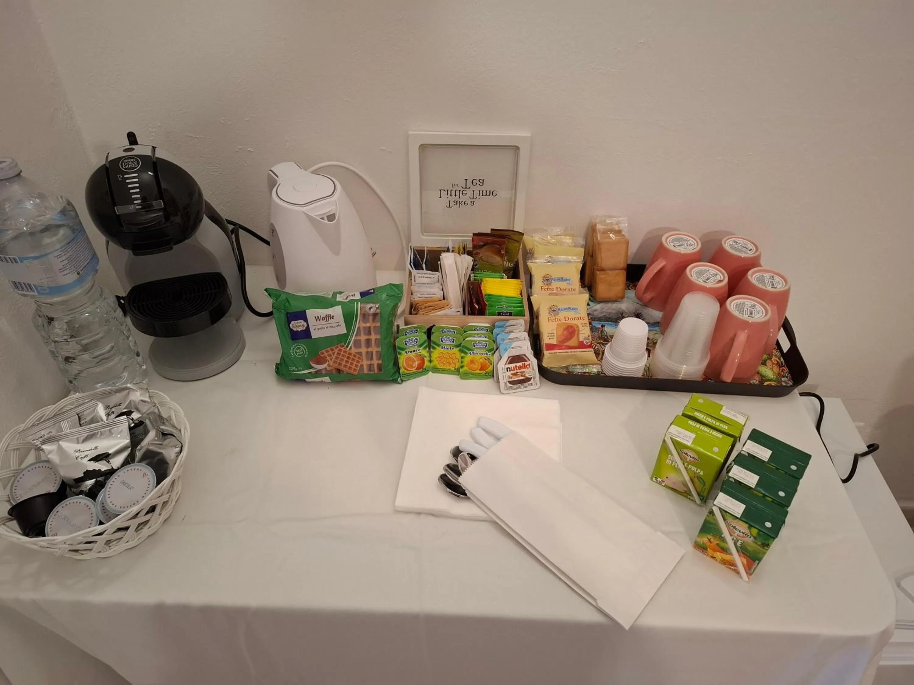 Breakfast in B&B Le Lumìe "Il Cortiletto Del Centro"