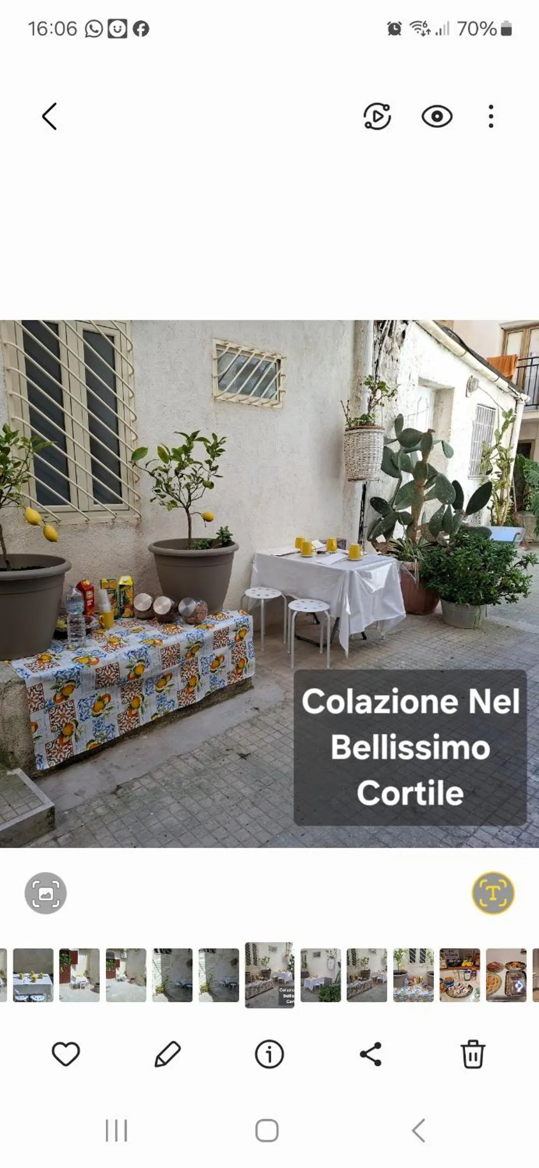 Breakfast in B&B Le Lumìe "Il Cortiletto Del Centro"