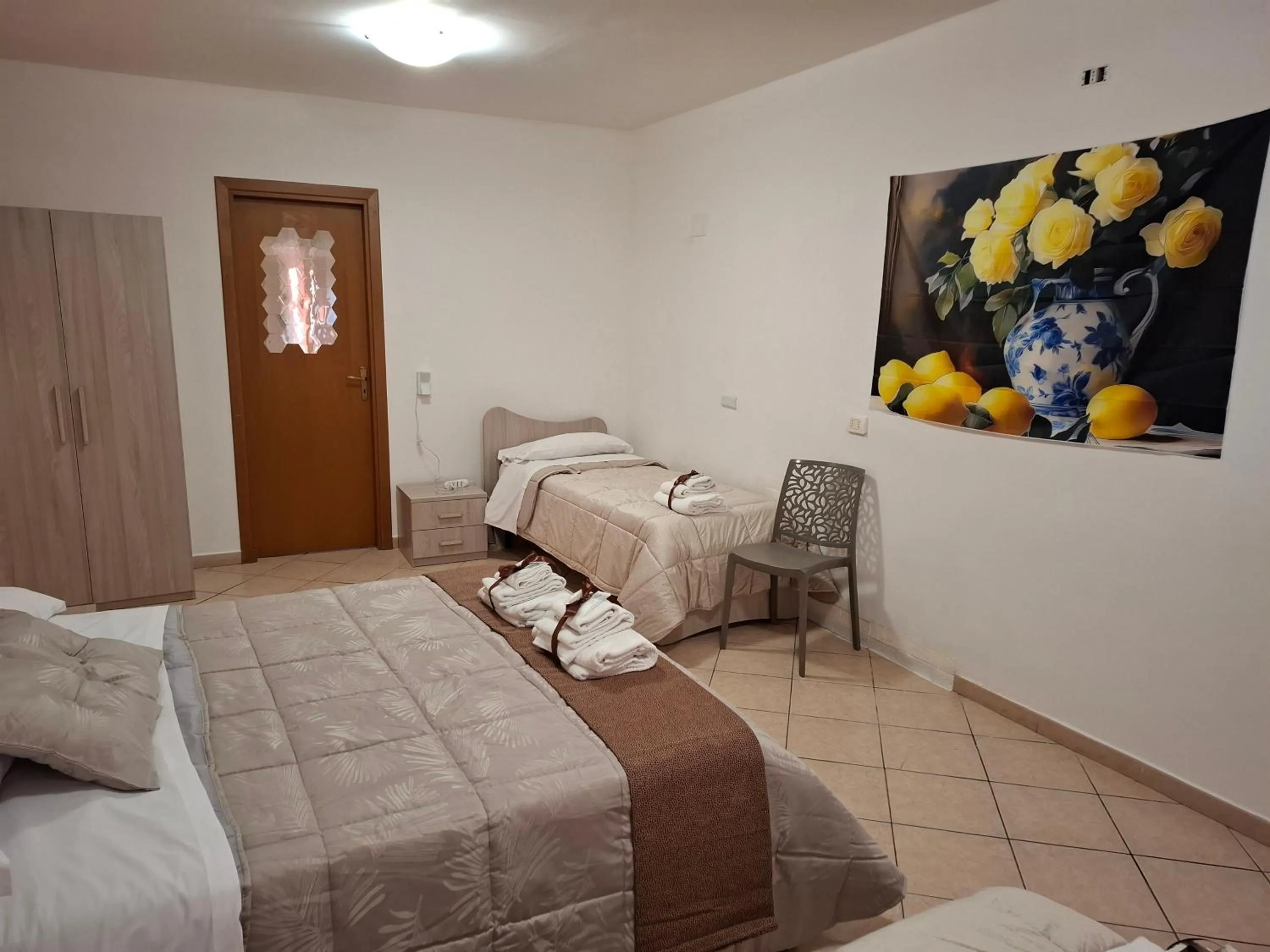 Bedroom, Bed in B&B Le Lumìe "Il Cortiletto Del Centro"