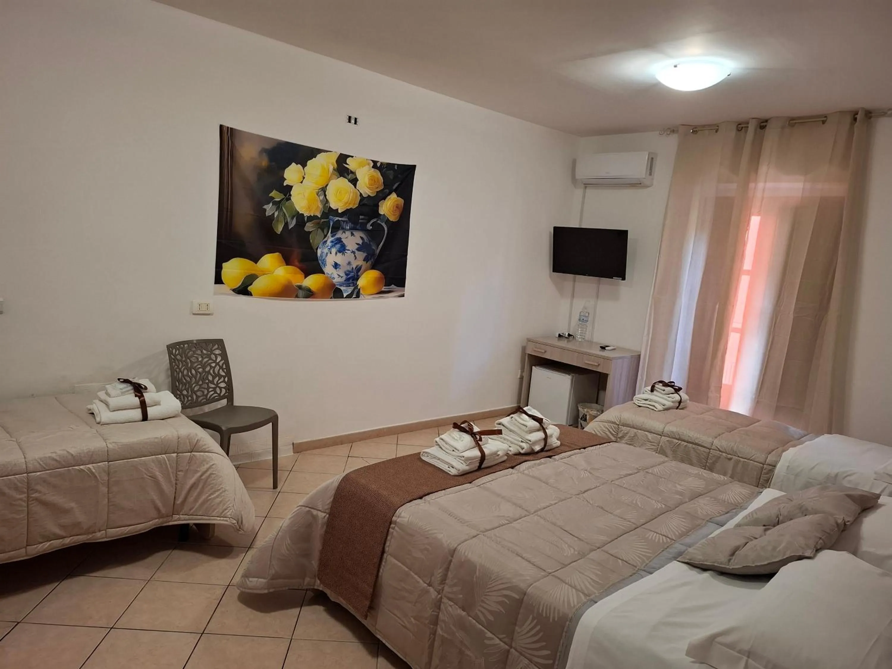 Bedroom, Bed in B&B Le Lumìe "Il Cortiletto Del Centro"