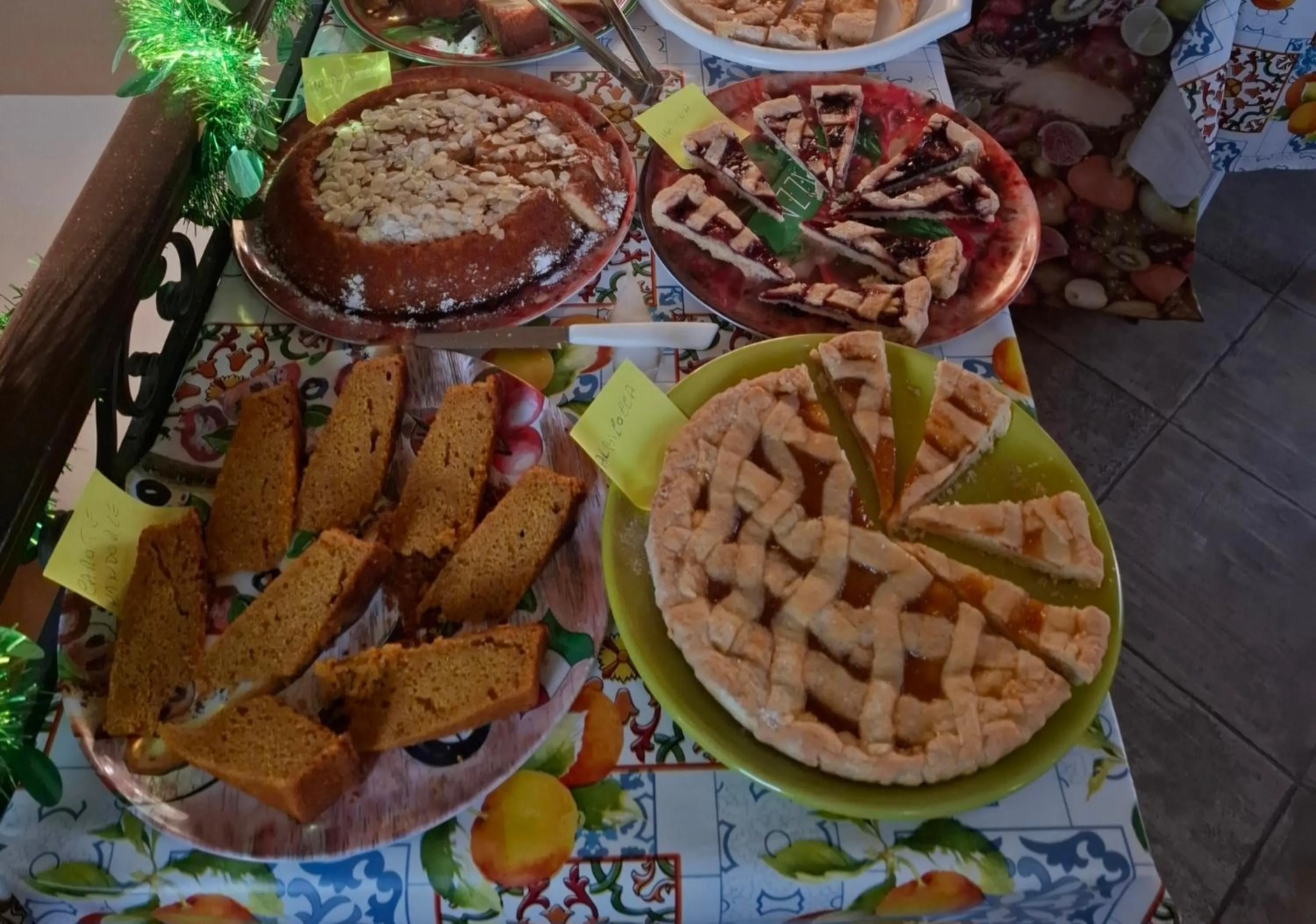 Buffet breakfast in B&B Le Lumìe "Il Cortiletto Del Centro"