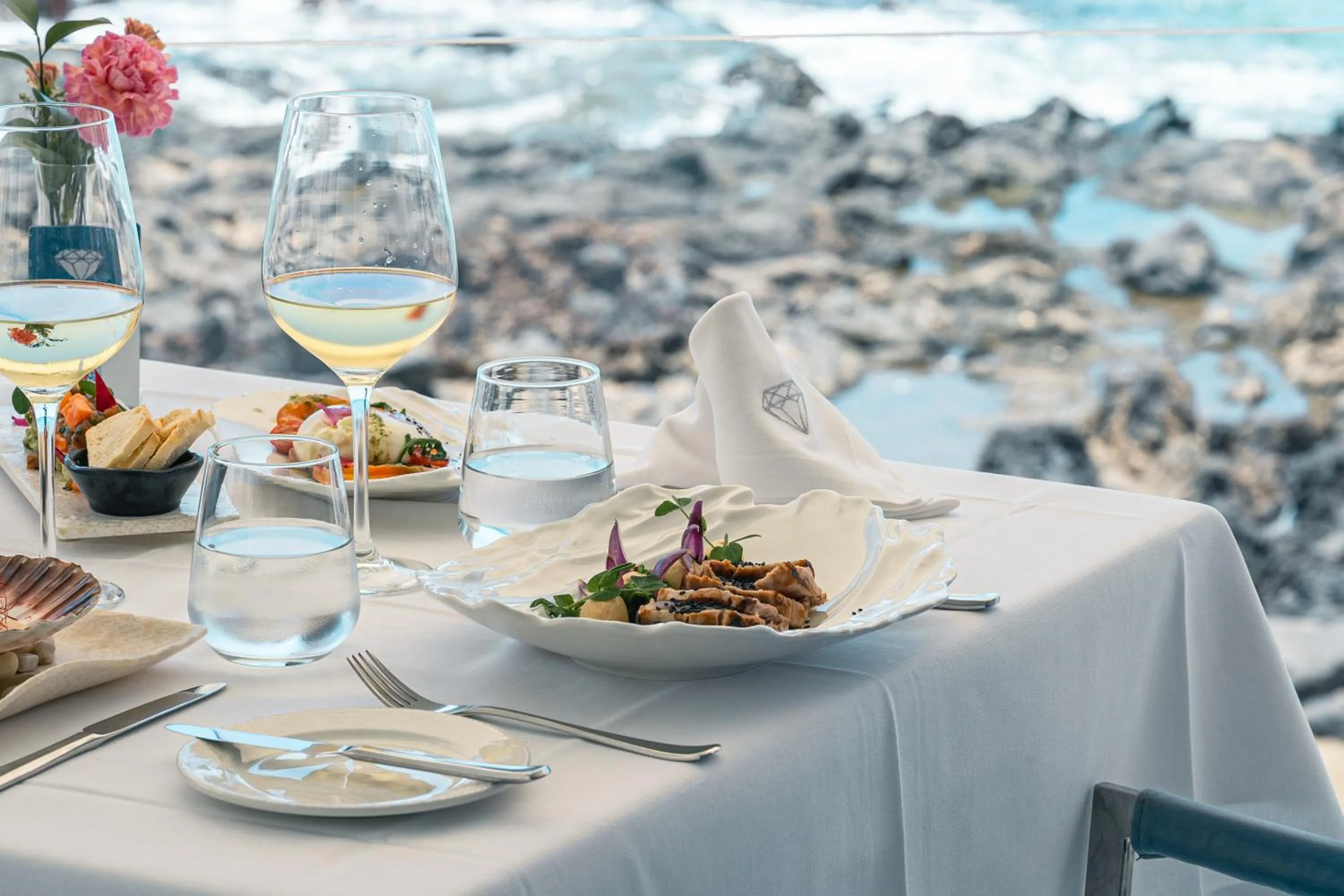 Food and drinks in Lani's Suites de Luxe - Adults Only