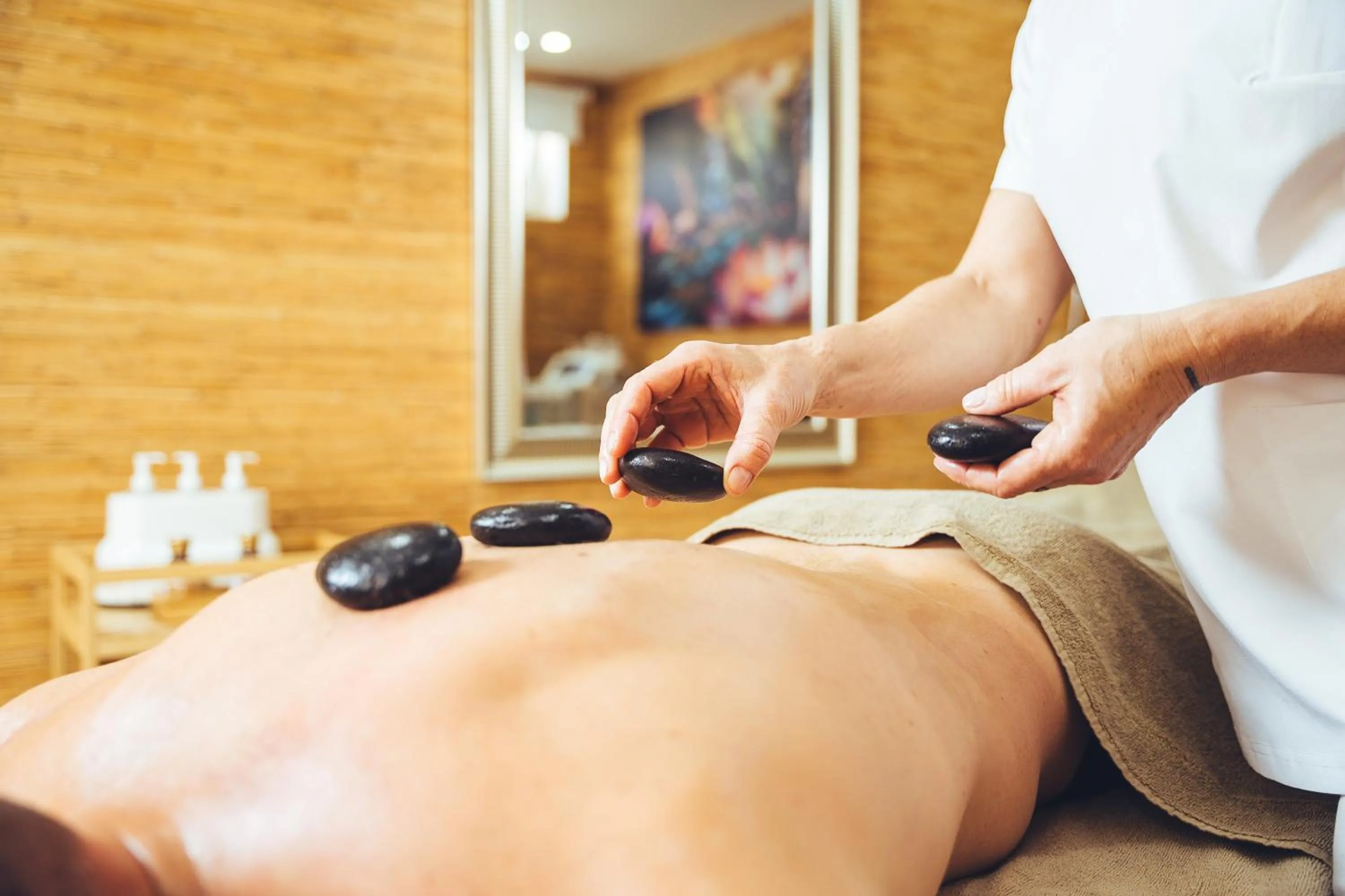 Massage in Lani's Suites de Luxe - Adults Only