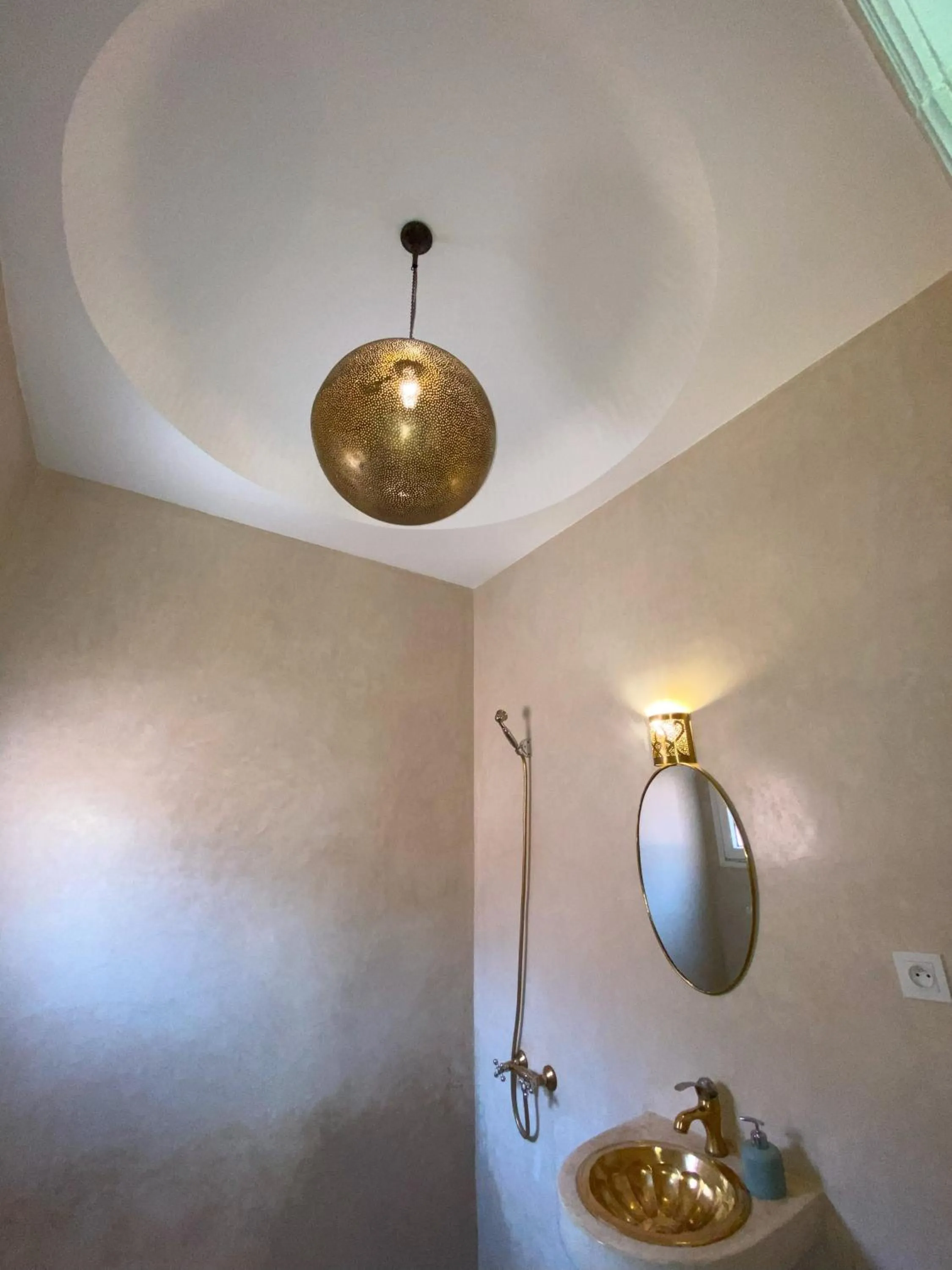 Bathroom in Riad with 3 Swimming Pools