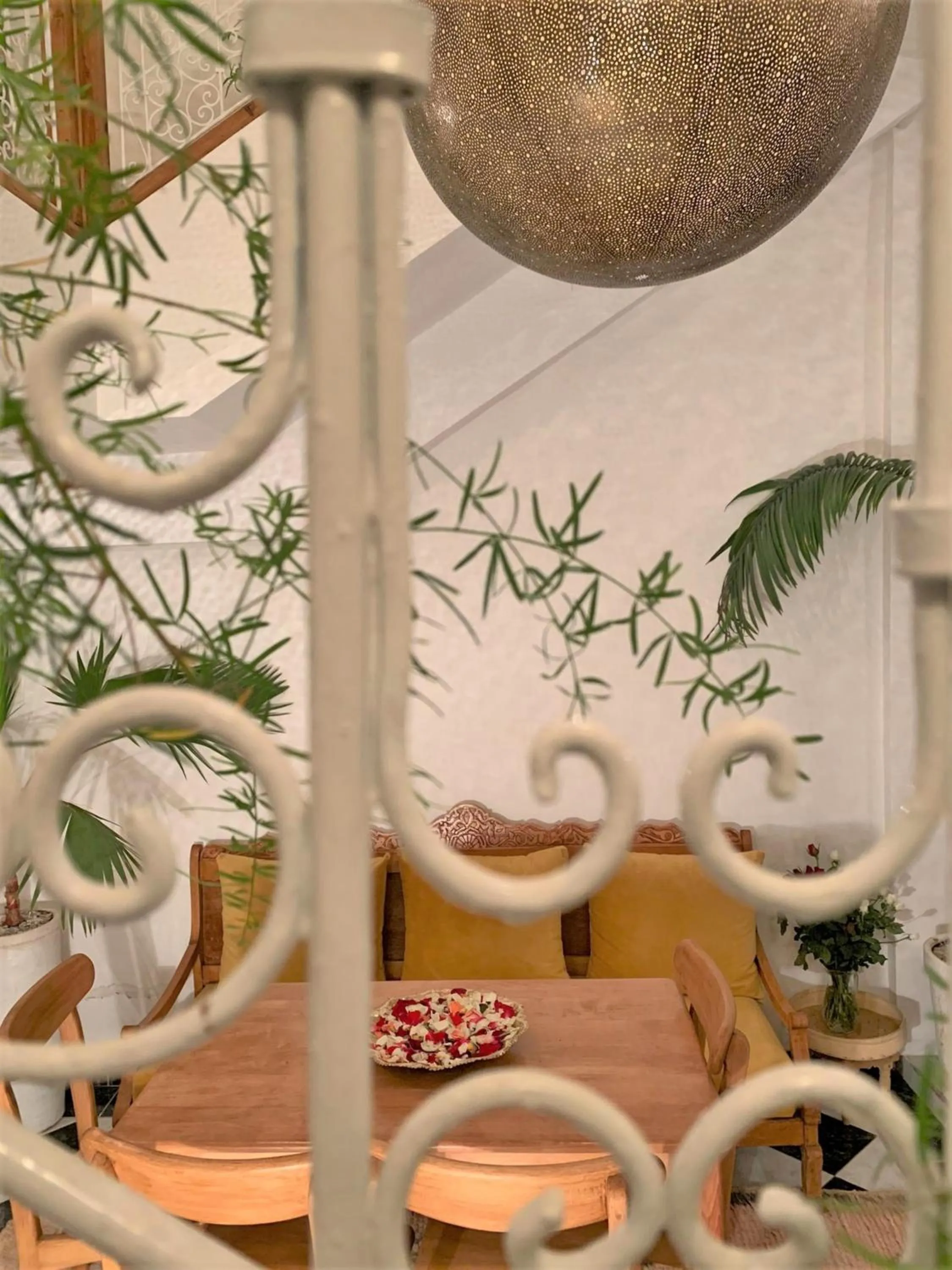 Dining area in Riad with 3 Swimming Pools