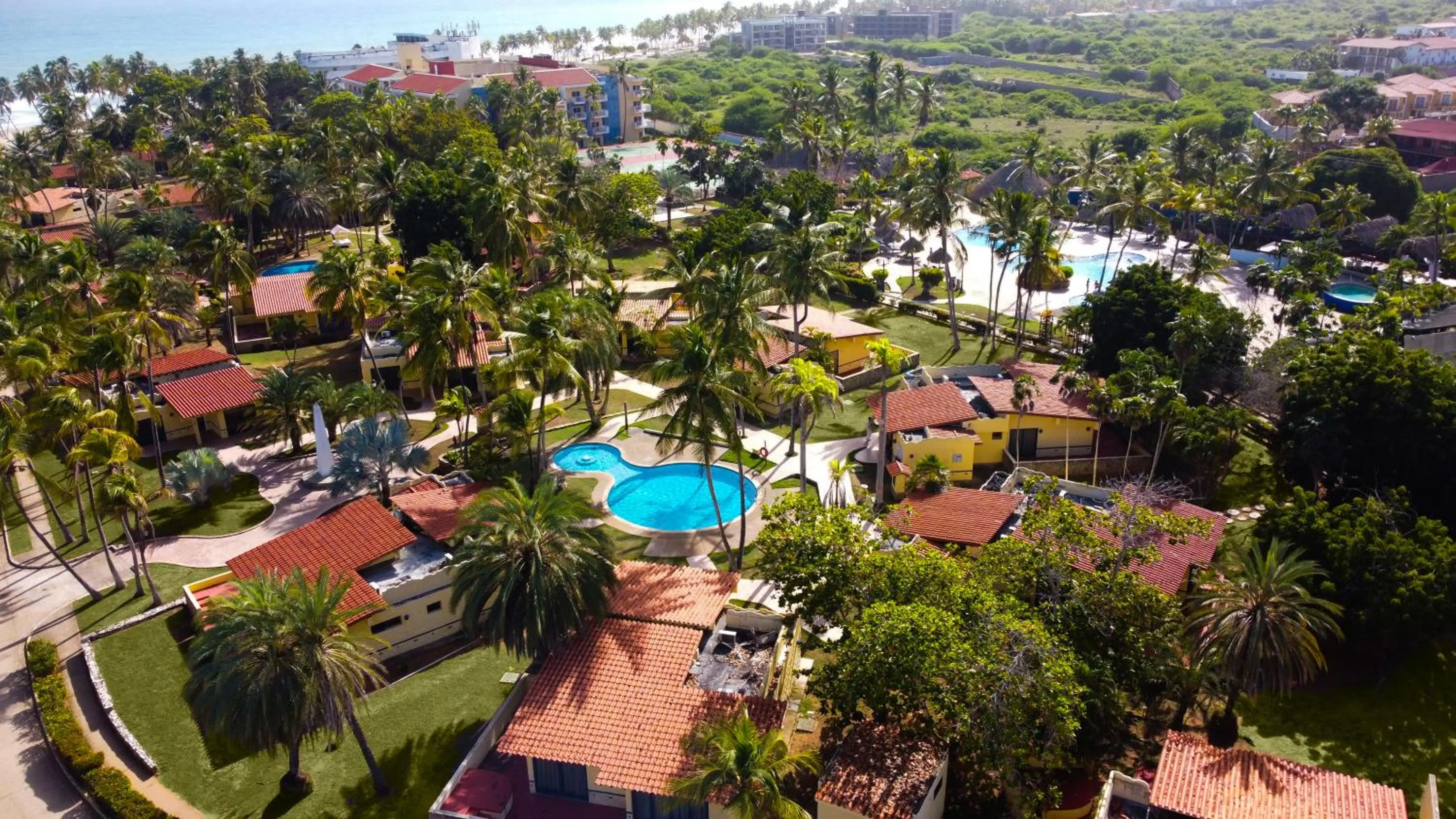 Hesperia Playa el Agua