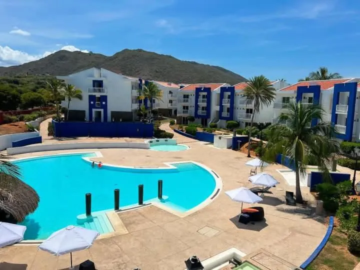 Hesperia Playa el Agua