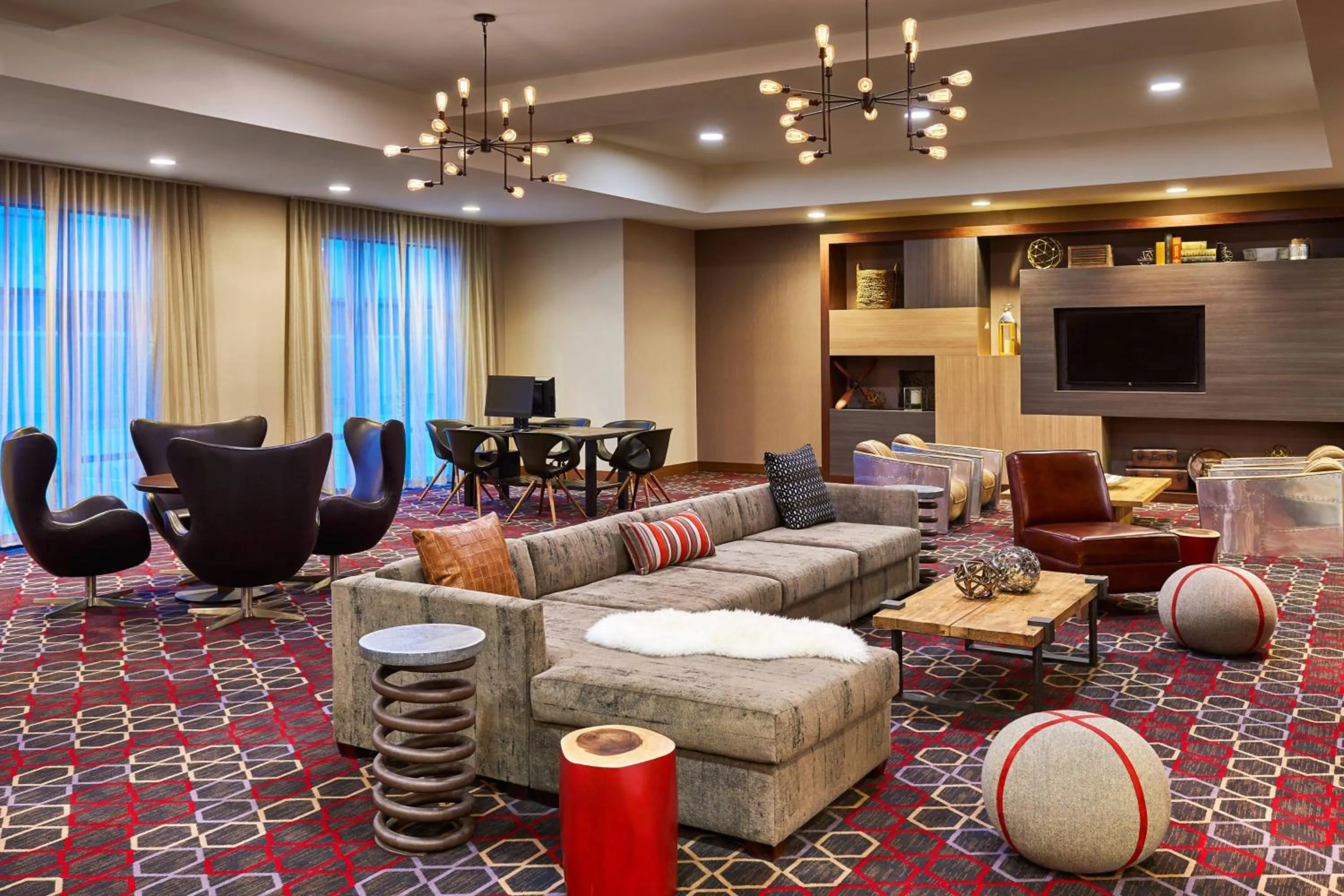 Lobby or reception in Four Points by Sheraton Fargo Medical Center