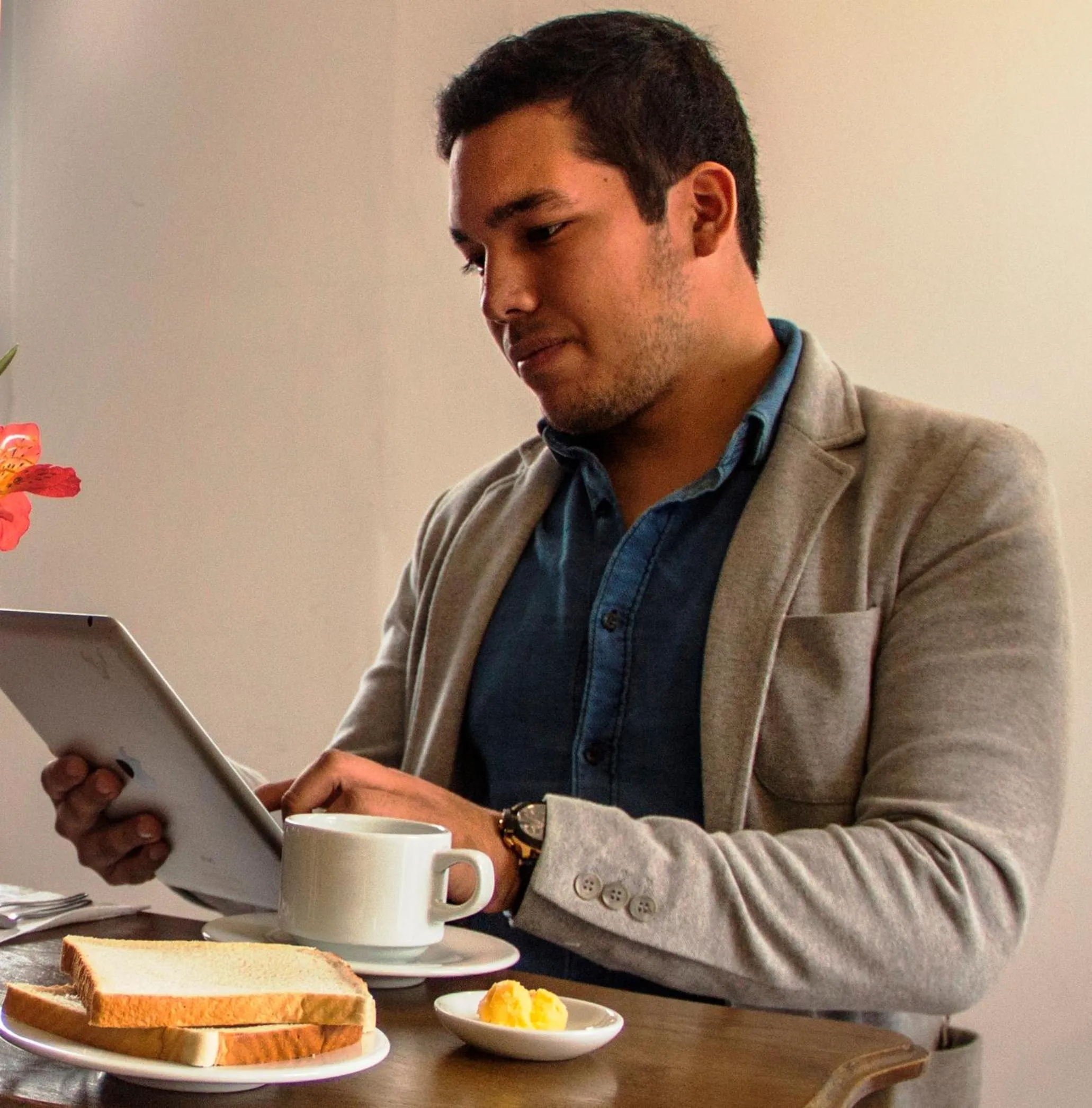 Guests in Hotel Sunqu