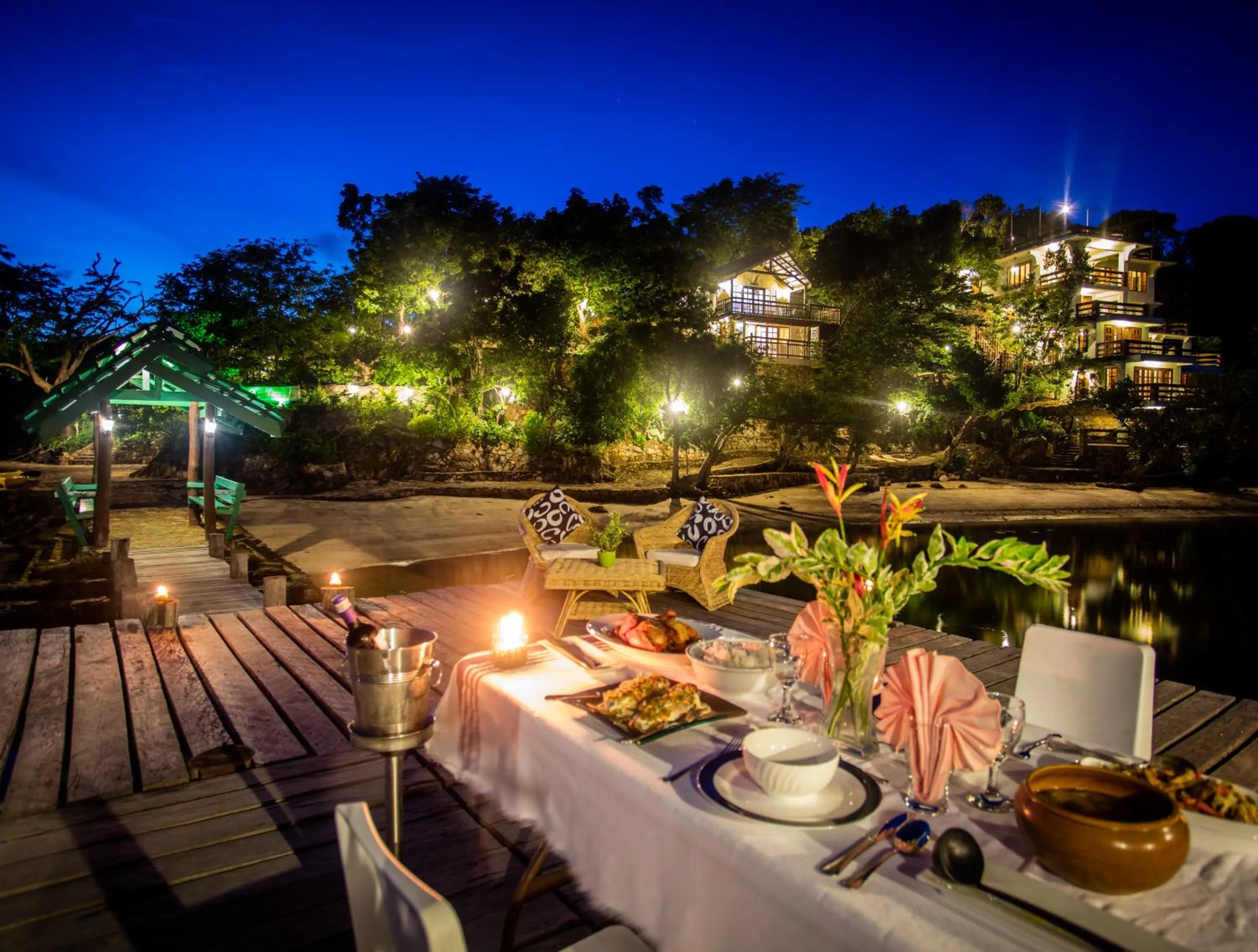 Restaurant/places to eat in La Estancia Busuanga