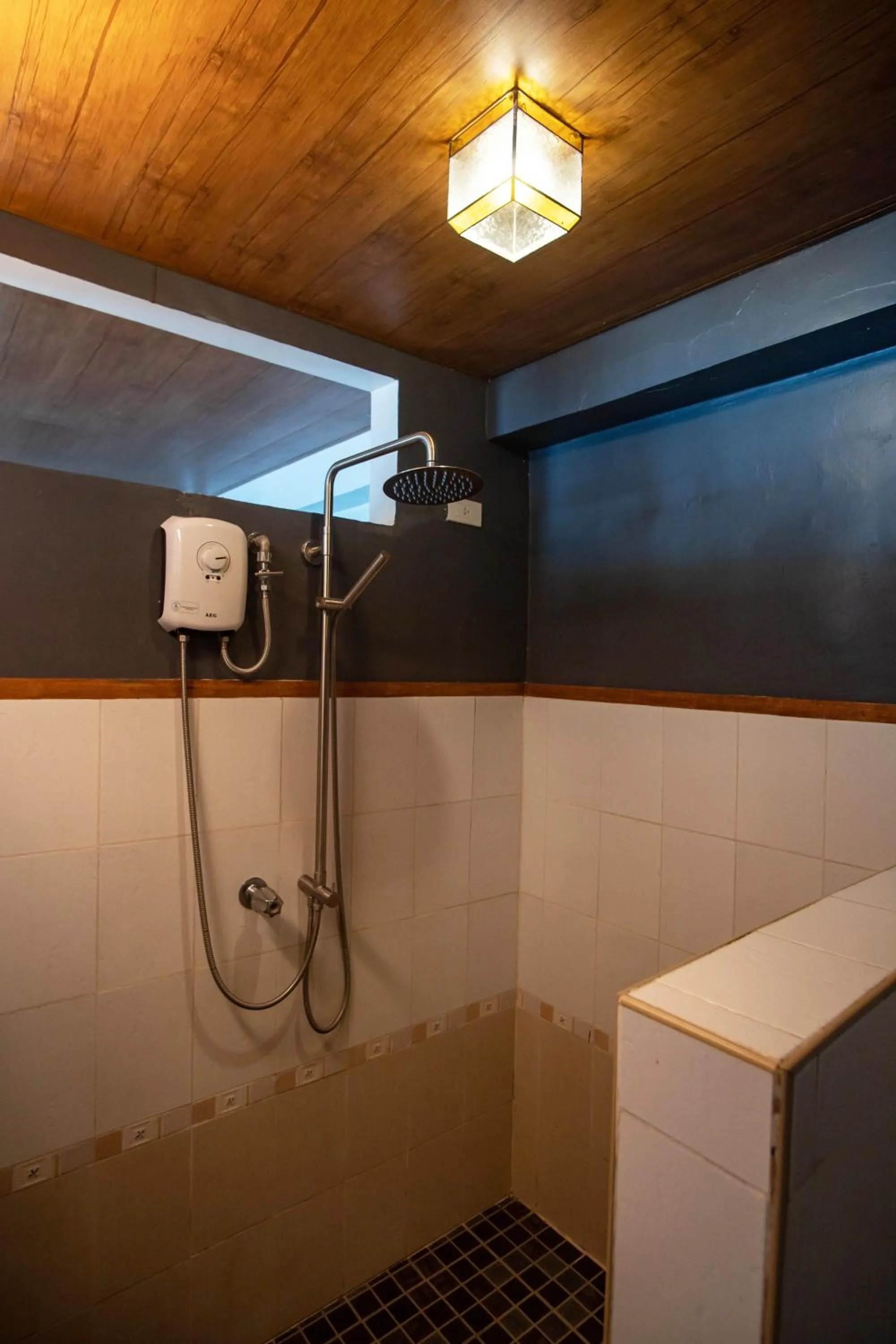 Bathroom in La Estancia Busuanga