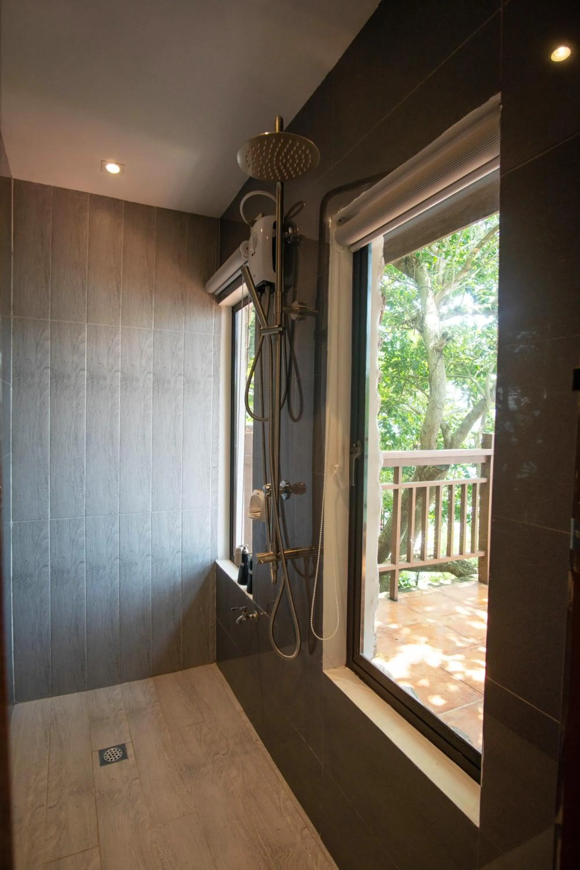 Bathroom in La Estancia Busuanga