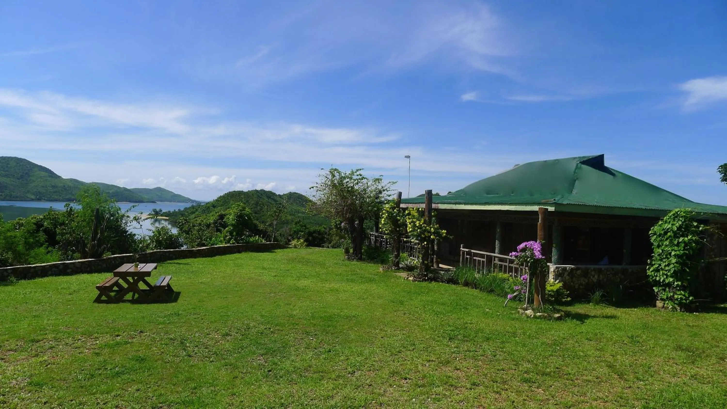 Garden view in La Estancia Busuanga