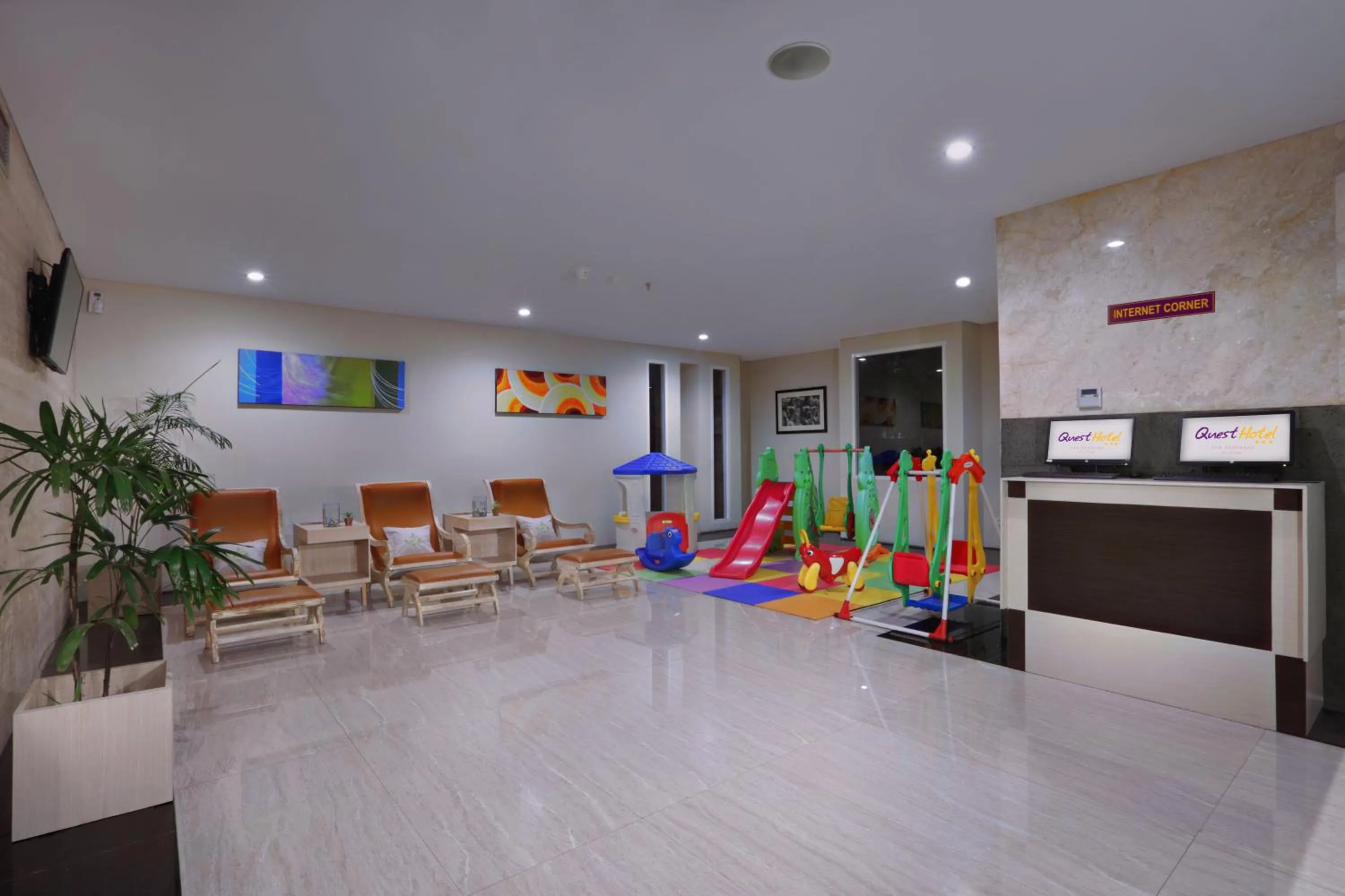 Kids's club in Quest San Denpasar by ASTON