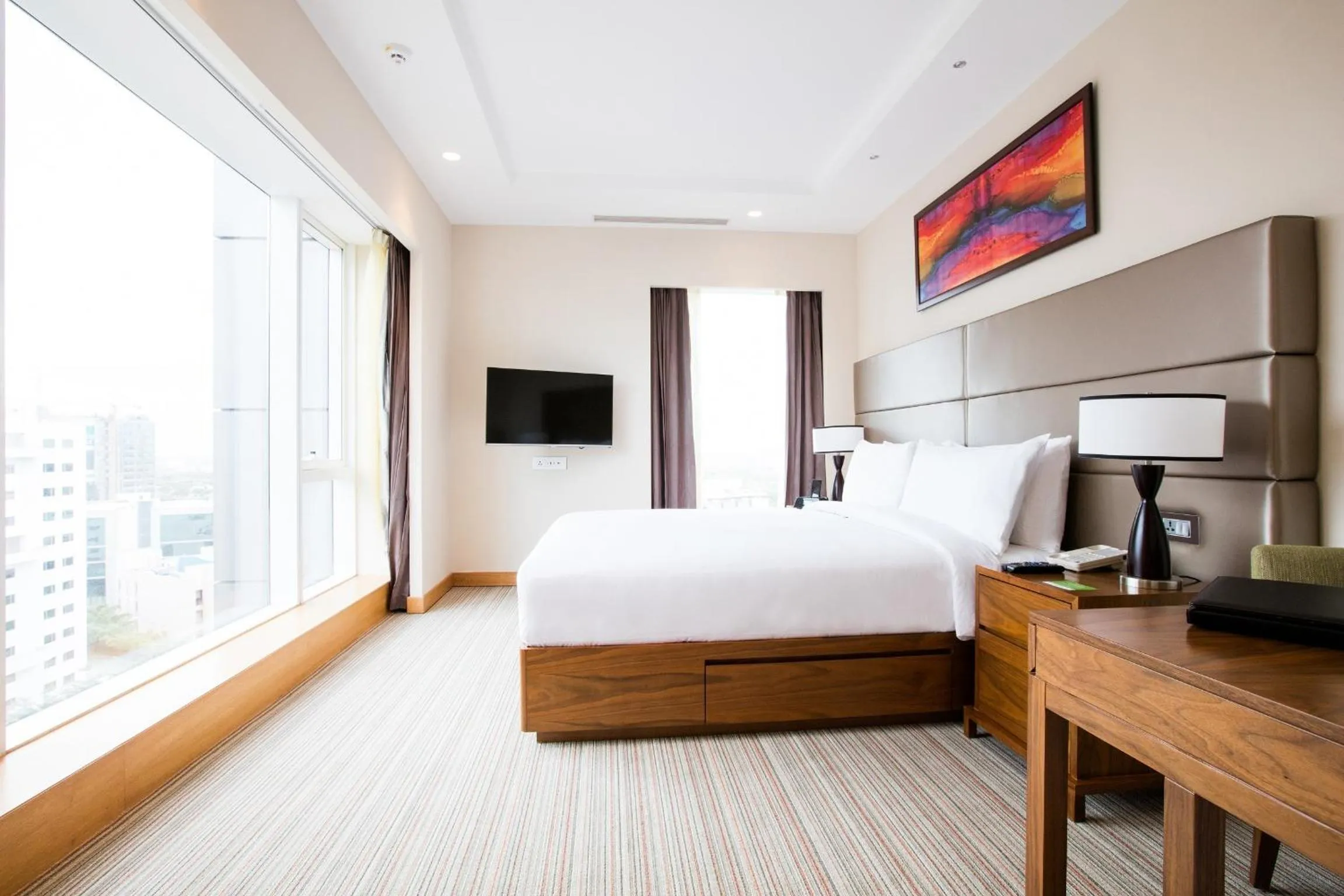 Bed in Oakwood Residence Kapil Hyderabad