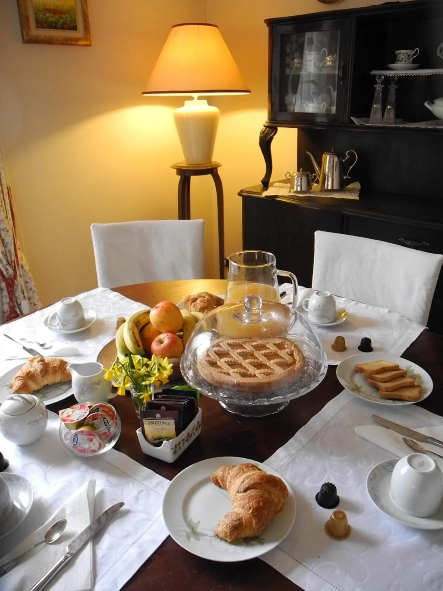 Continental breakfast in Villa Campo dei Fiori