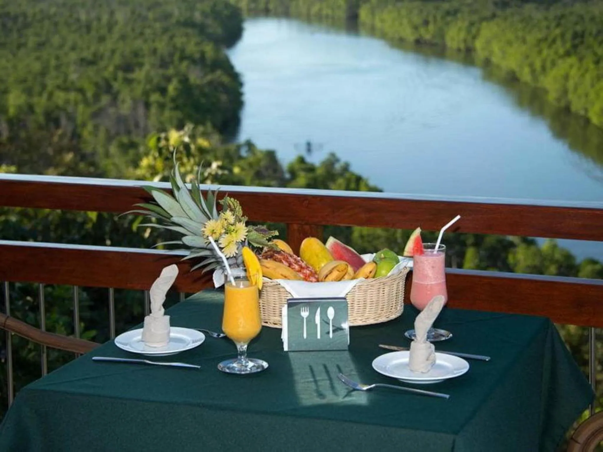 Food and drinks in The Riverhouse