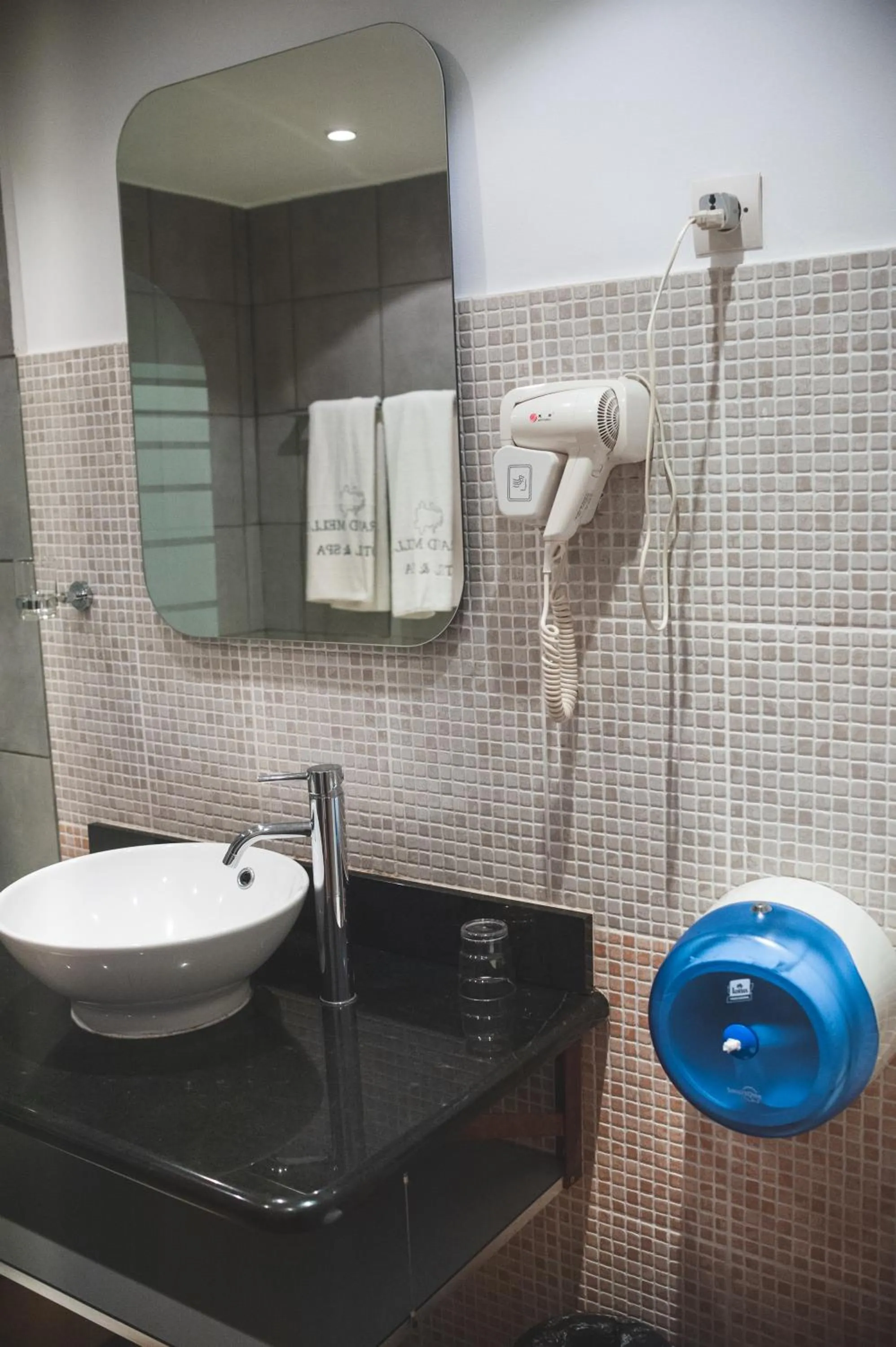 Bathroom in Le Grand Mellis Hôtel & Spa