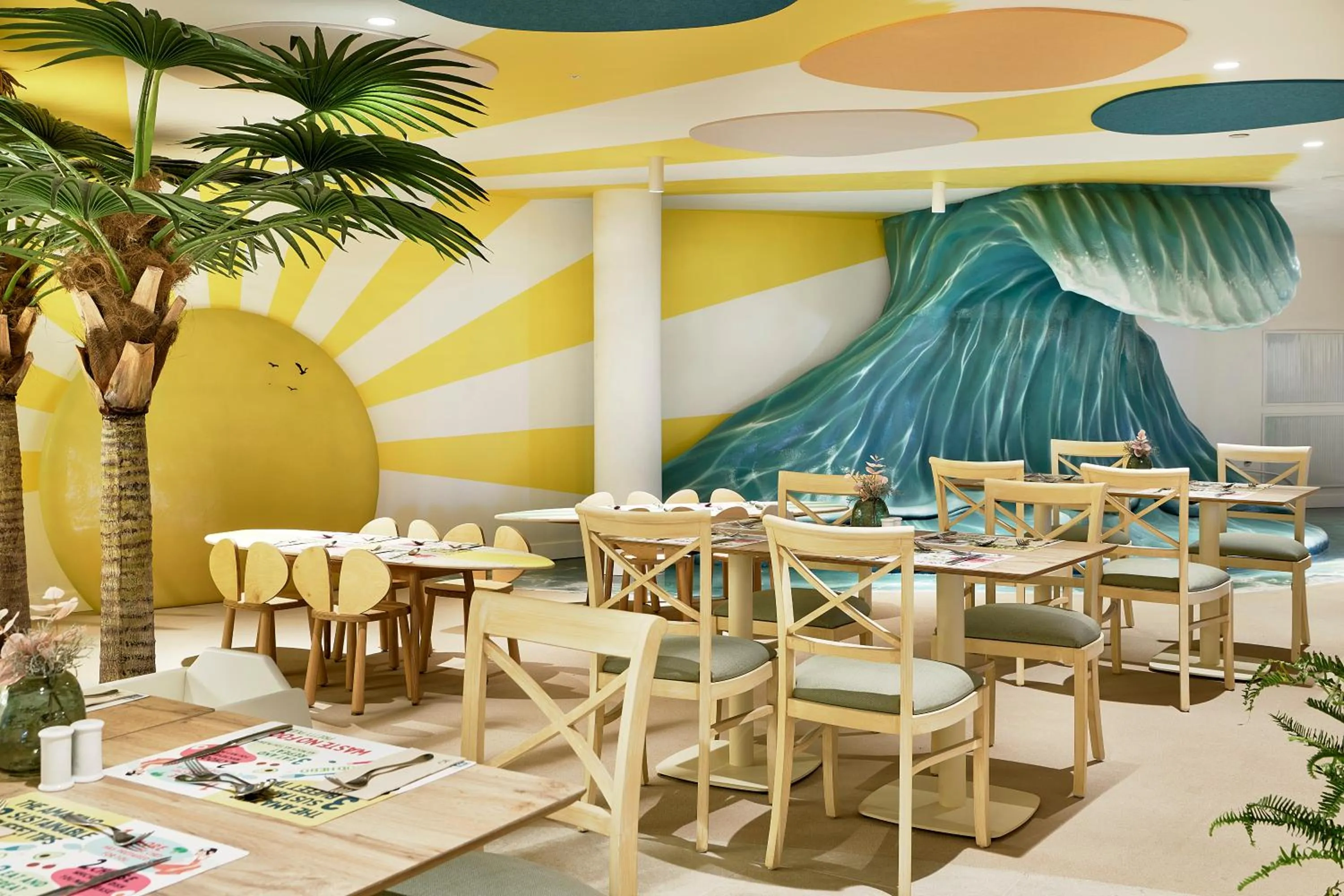 Restaurant/places to eat in Iberostar Waves Gaviotas Park