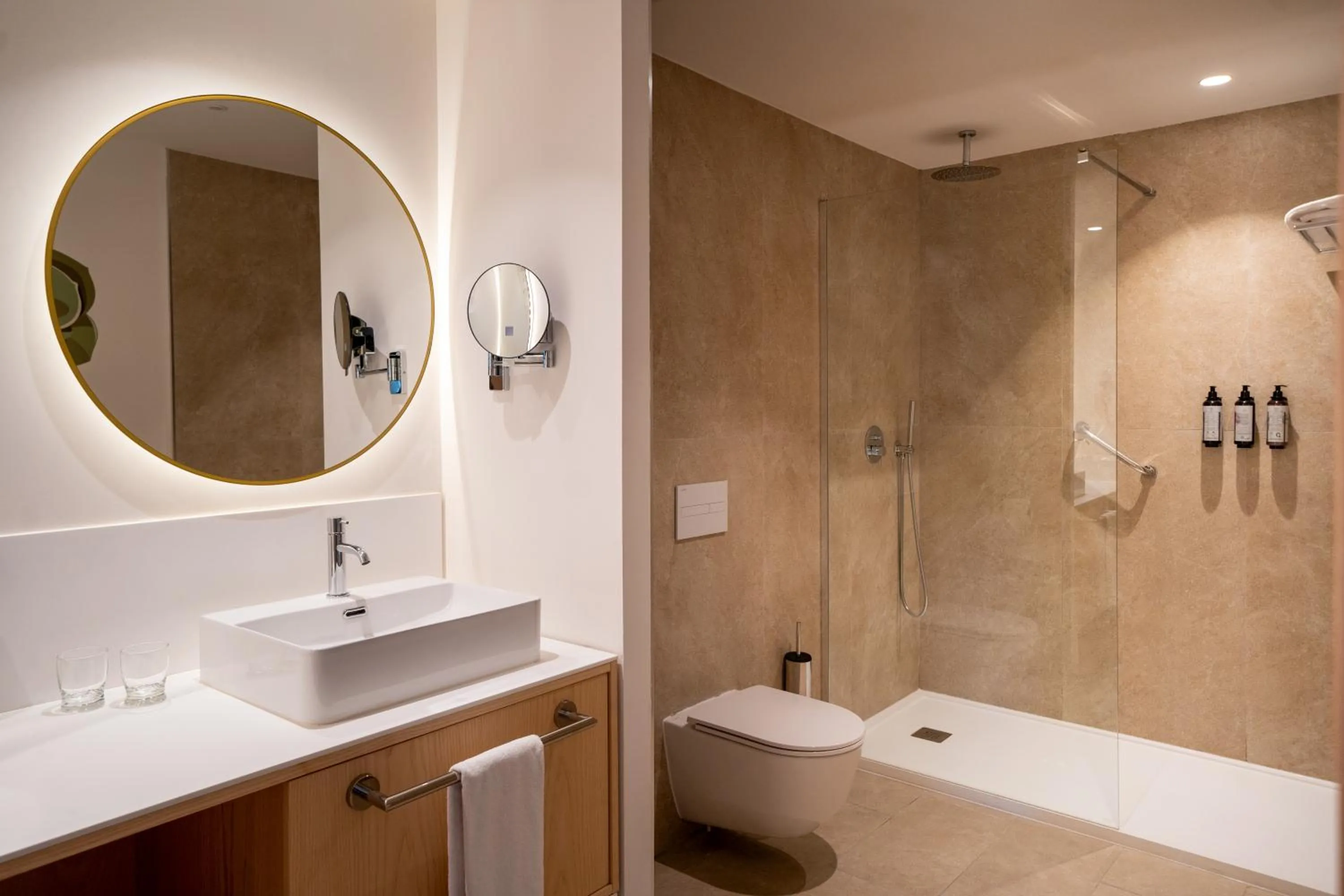 Bathroom in Iberostar Waves Gaviotas Park