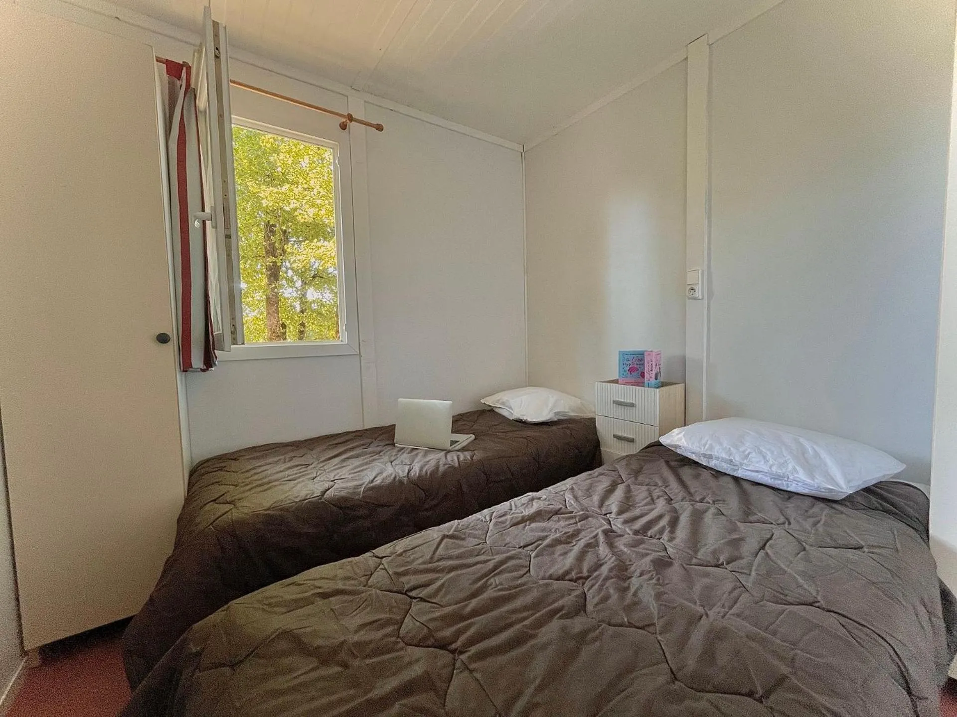 children, Bed in Les Chalets du Périgord