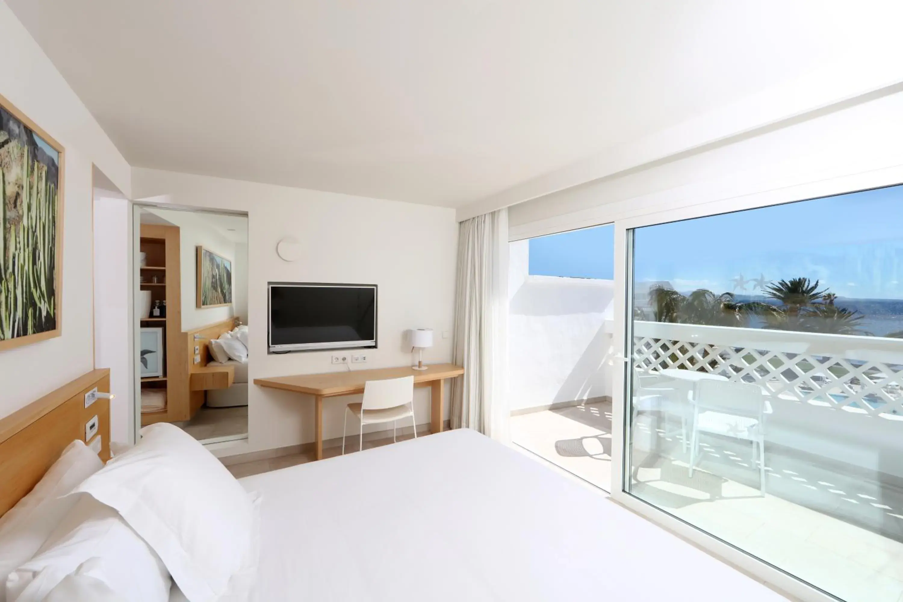 Star Prestige Double Sea View (2 adultos) in Iberostar Selection Lanzarote Park Star Prestige Double Sea View (2 adultos) in Iberostar Selection Lanzarote Park