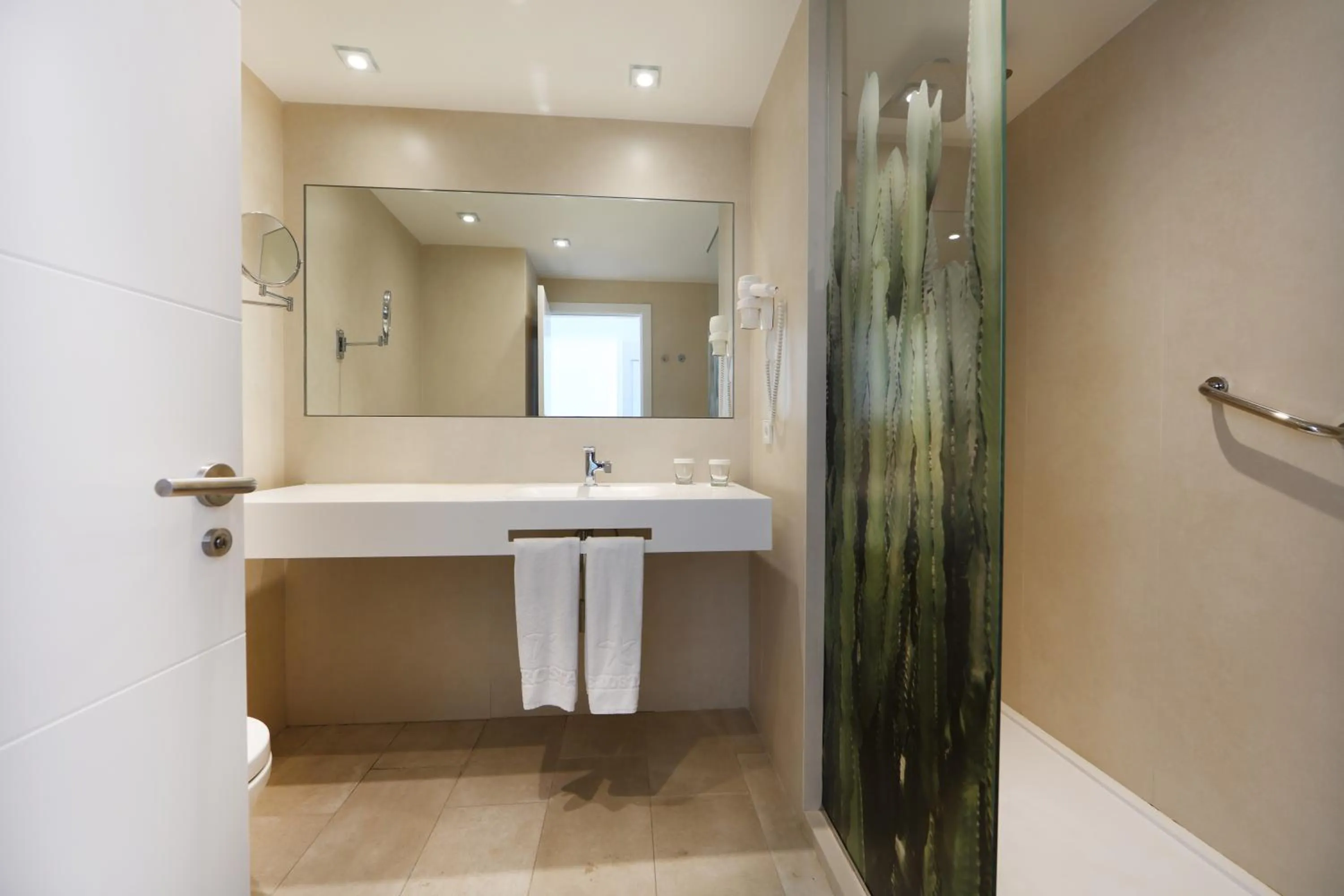 Bathroom in Iberostar Selection Lanzarote Park