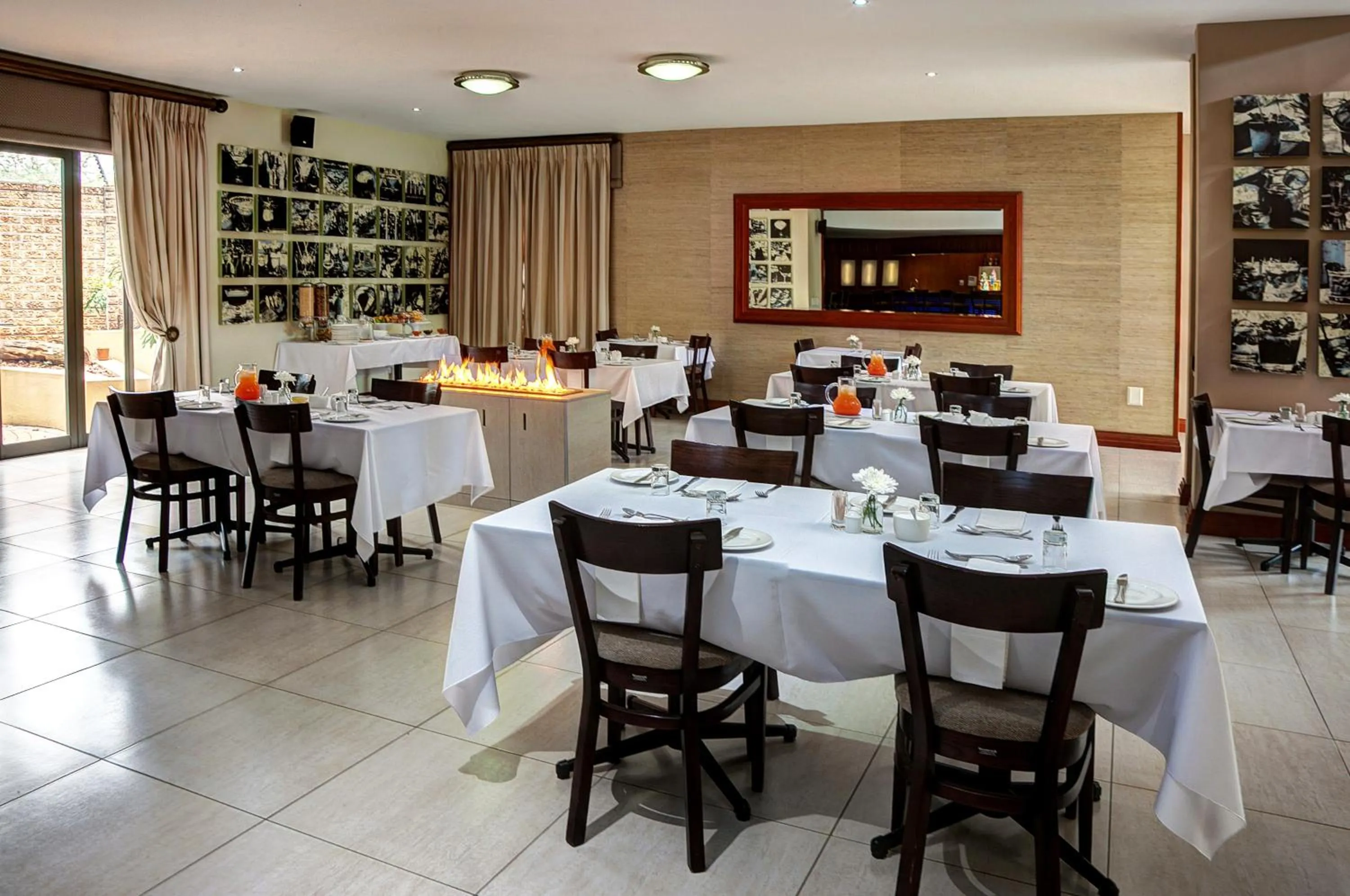 Restaurant/places to eat in The Links Guest House